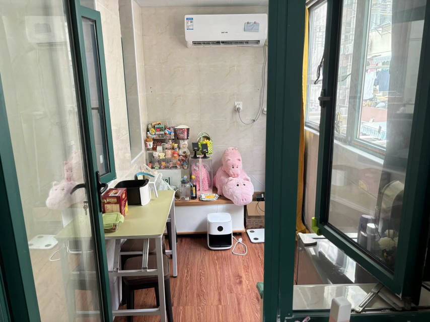 Shanghai-Changning-Cozy Home,Clean&Comfy,No Gender Limit