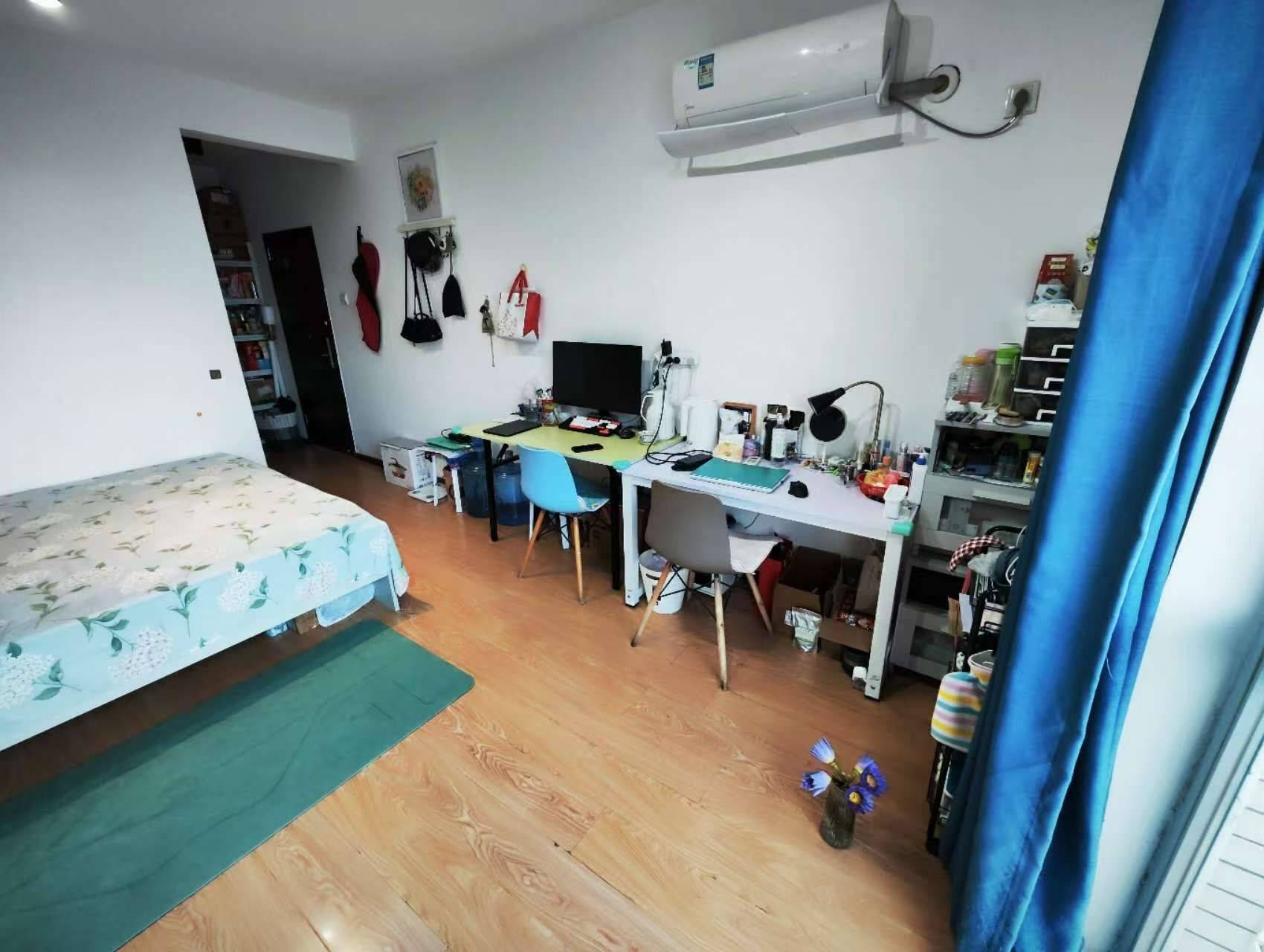 Beijing-Changping-Loft,Short Term,Seeking Flatmate,Shared Apartment