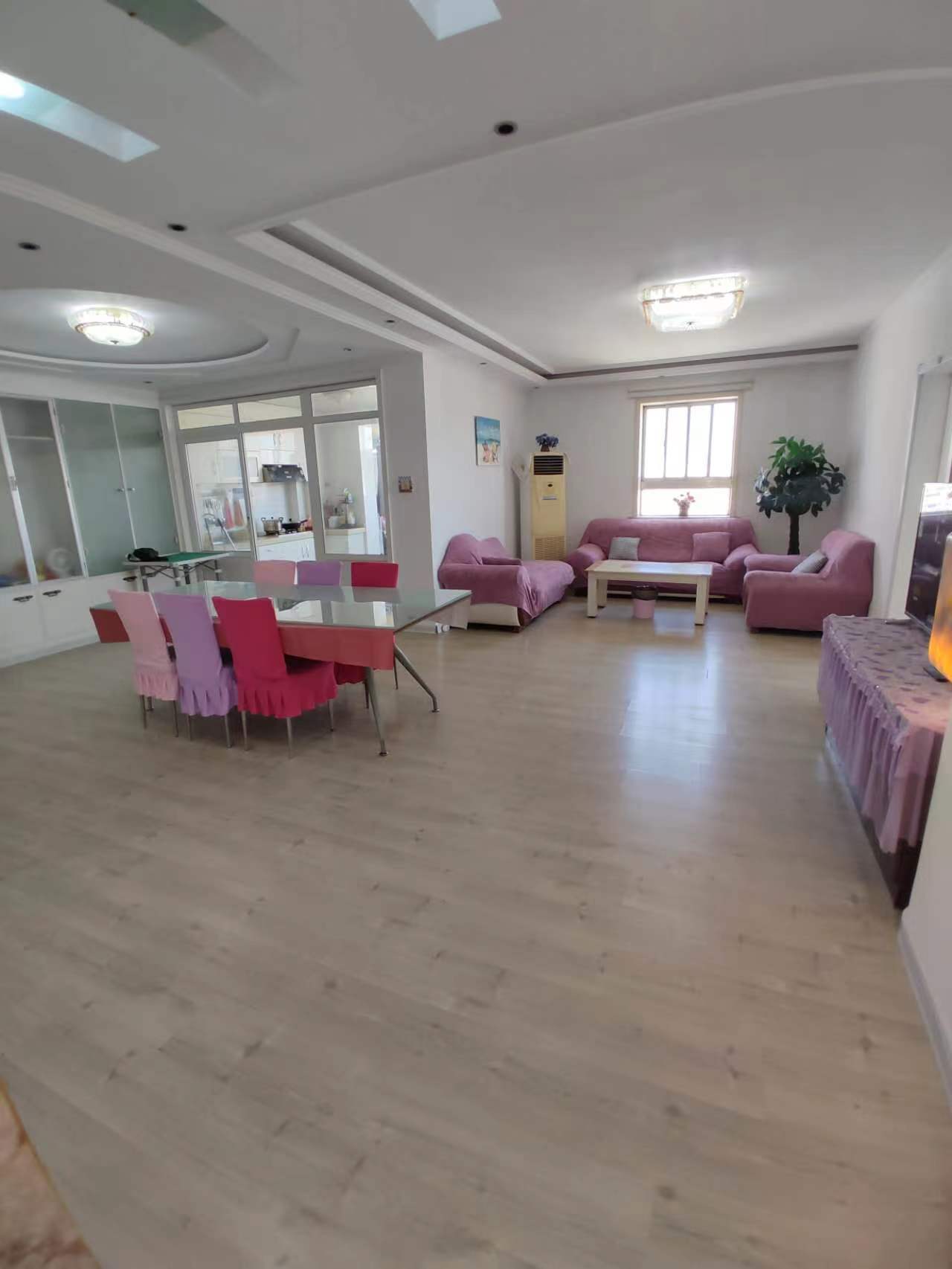 Qingdao-Shinan-Cozy Home,Clean&Comfy,No Gender Limit,Hustle & Bustle,Pet Friendly