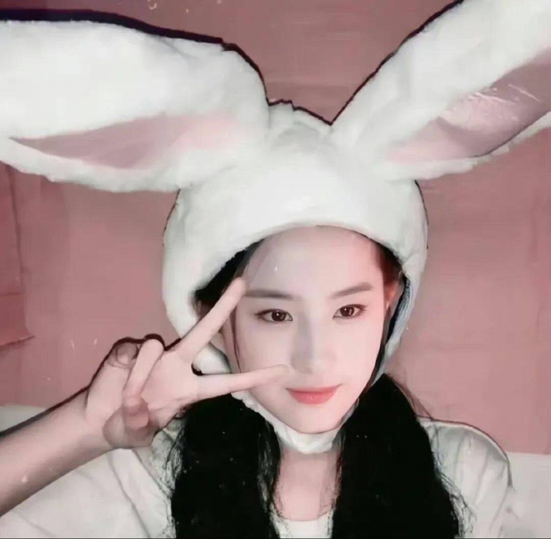 不吃香菜的小靓