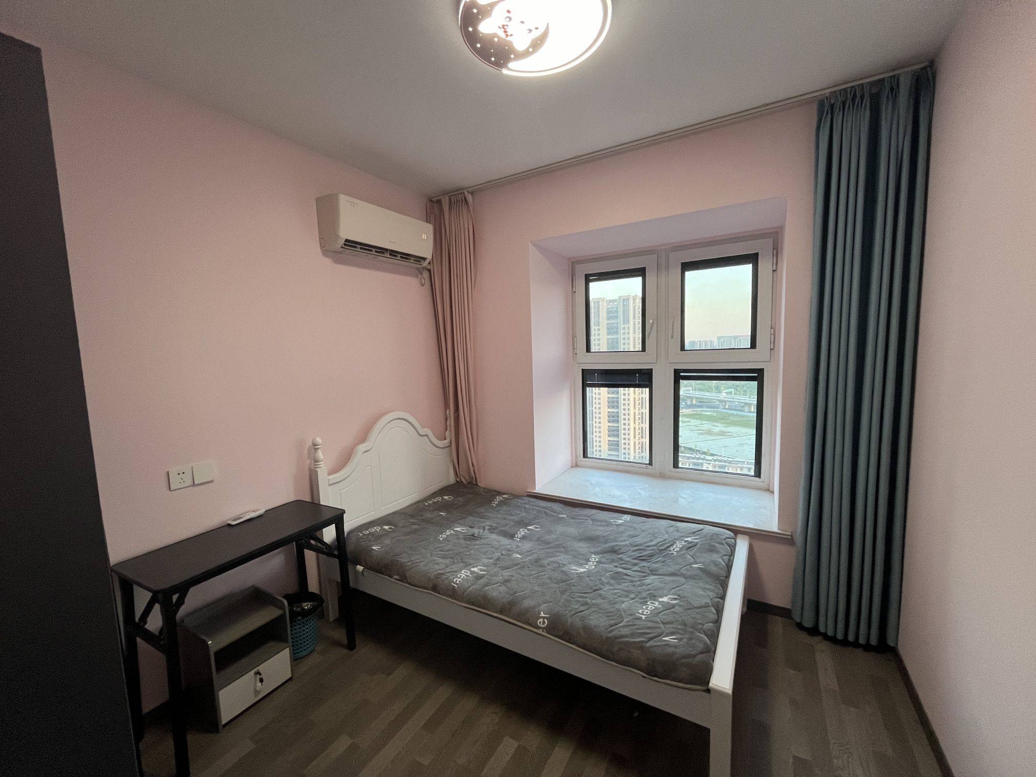 Nanjing-Pukou-Cozy Home,Clean&Comfy,No Gender Limit,Hustle & Bustle,“Friends”,Chilled,LGBTQ Friendly,Pet Friendly