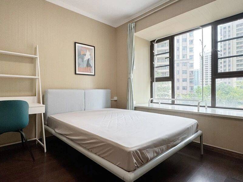 Wuhan-Hongshan-Cozy Home,Clean&Comfy,No Gender Limit,Hustle & Bustle,“Friends”,Chilled,LGBTQ Friendly,Pet Friendly