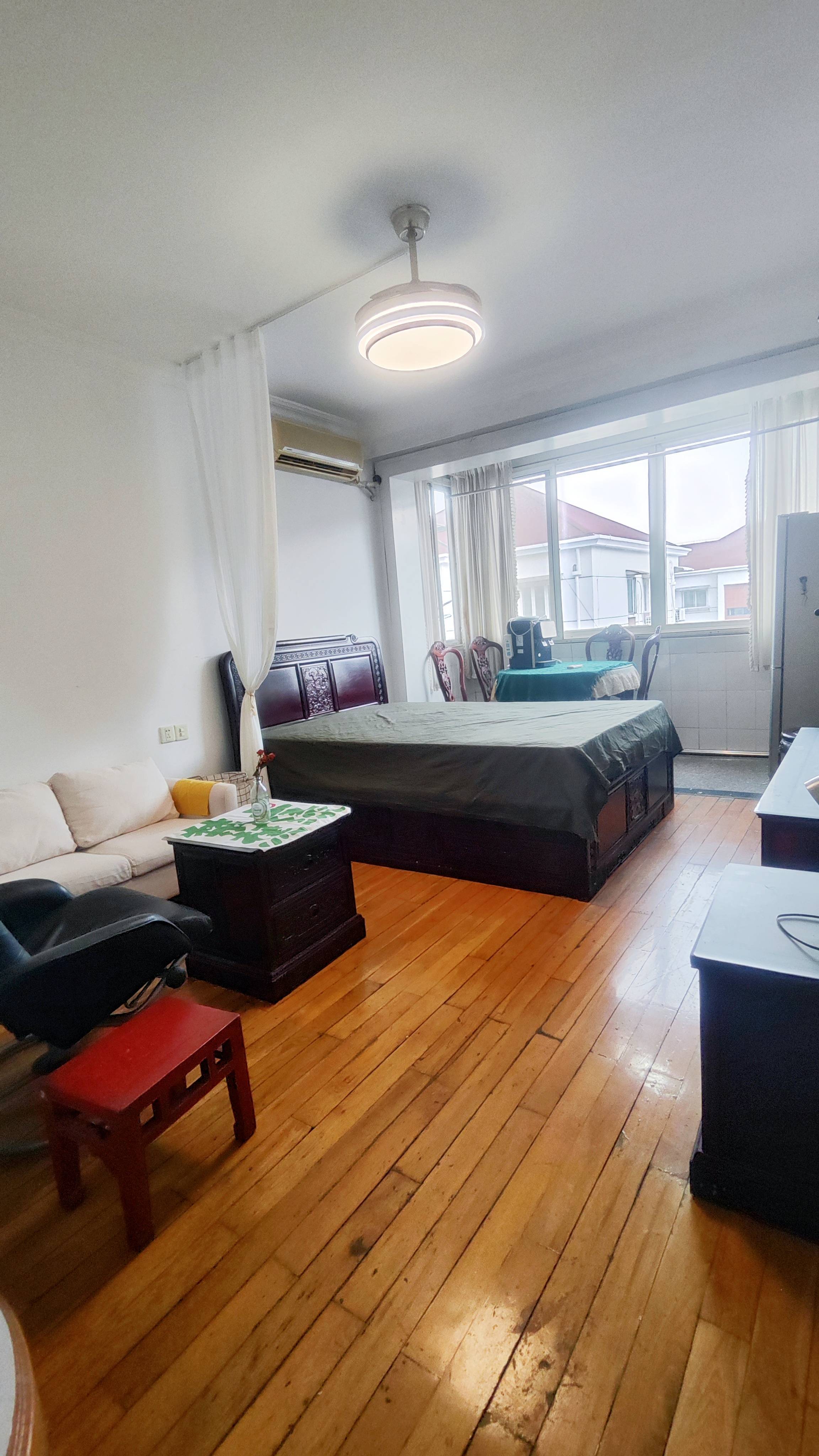 Shanghai-Changning-Cozy Home,Clean&Comfy,No Gender Limit,Hustle & Bustle,“Friends”,Chilled,LGBTQ Friendly,Pet Friendly