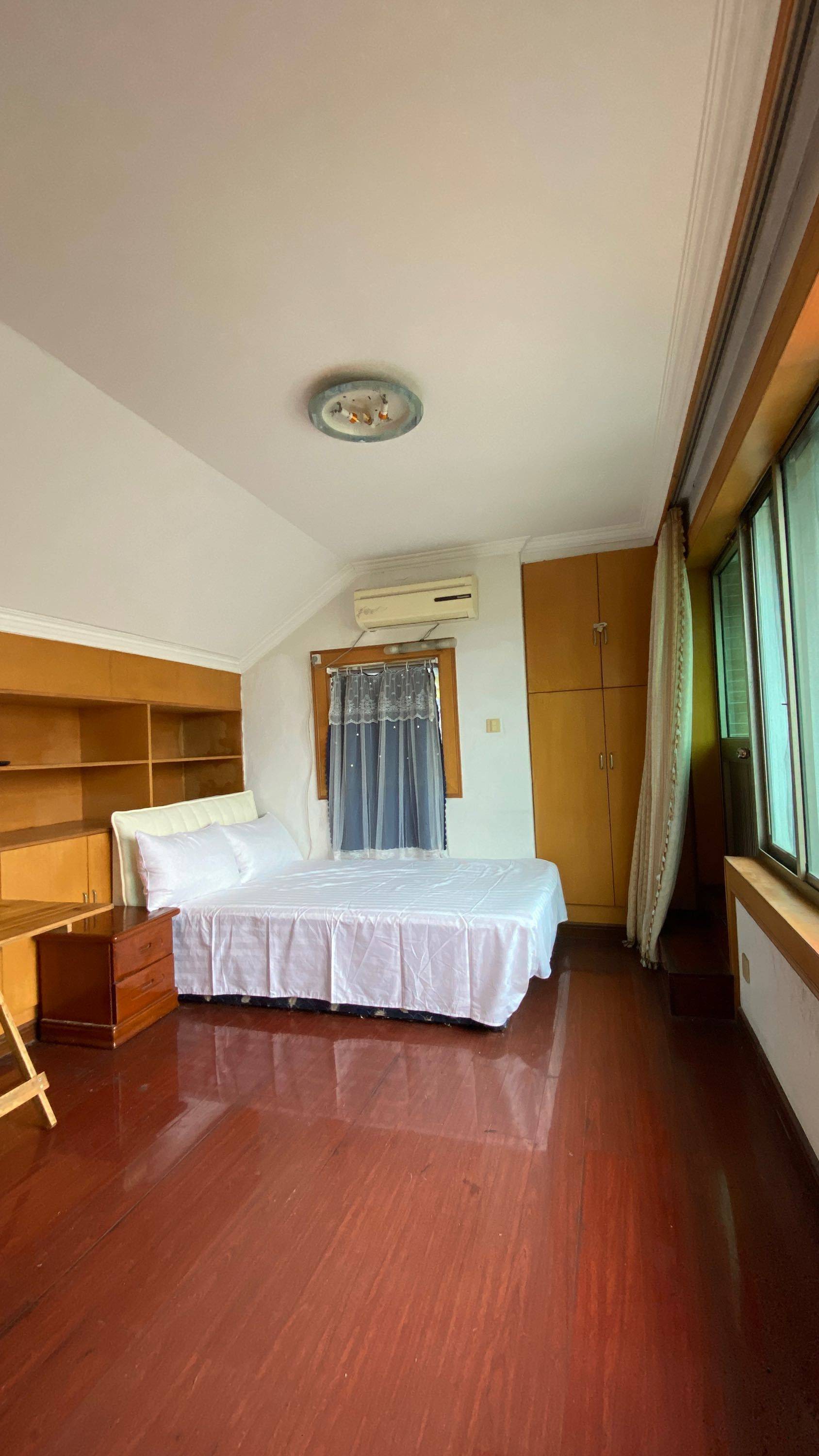 Shanghai-Minhang-Cozy Home,Clean&Comfy,No Gender Limit,Hustle & Bustle,Chilled
