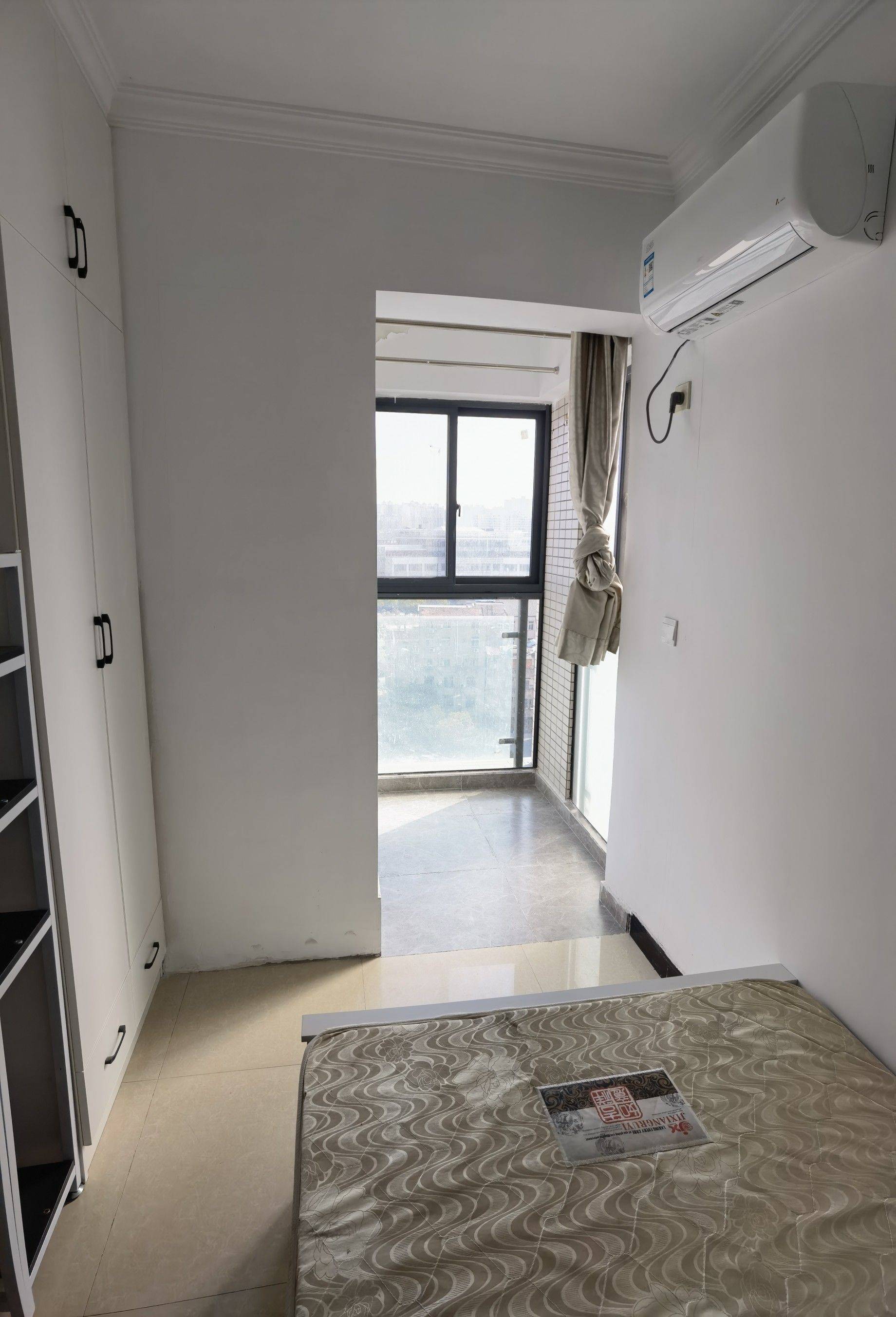 Wuhan-Jiangxia-Cozy Home,Clean&Comfy,No Gender Limit,Hustle & Bustle,Chilled