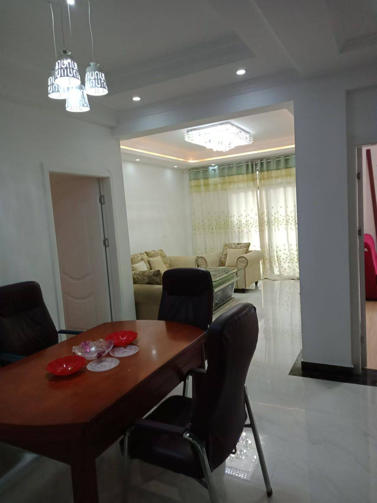 Wuhan-Hongshan-Cozy Home,Clean&Comfy,No Gender Limit,Hustle & Bustle