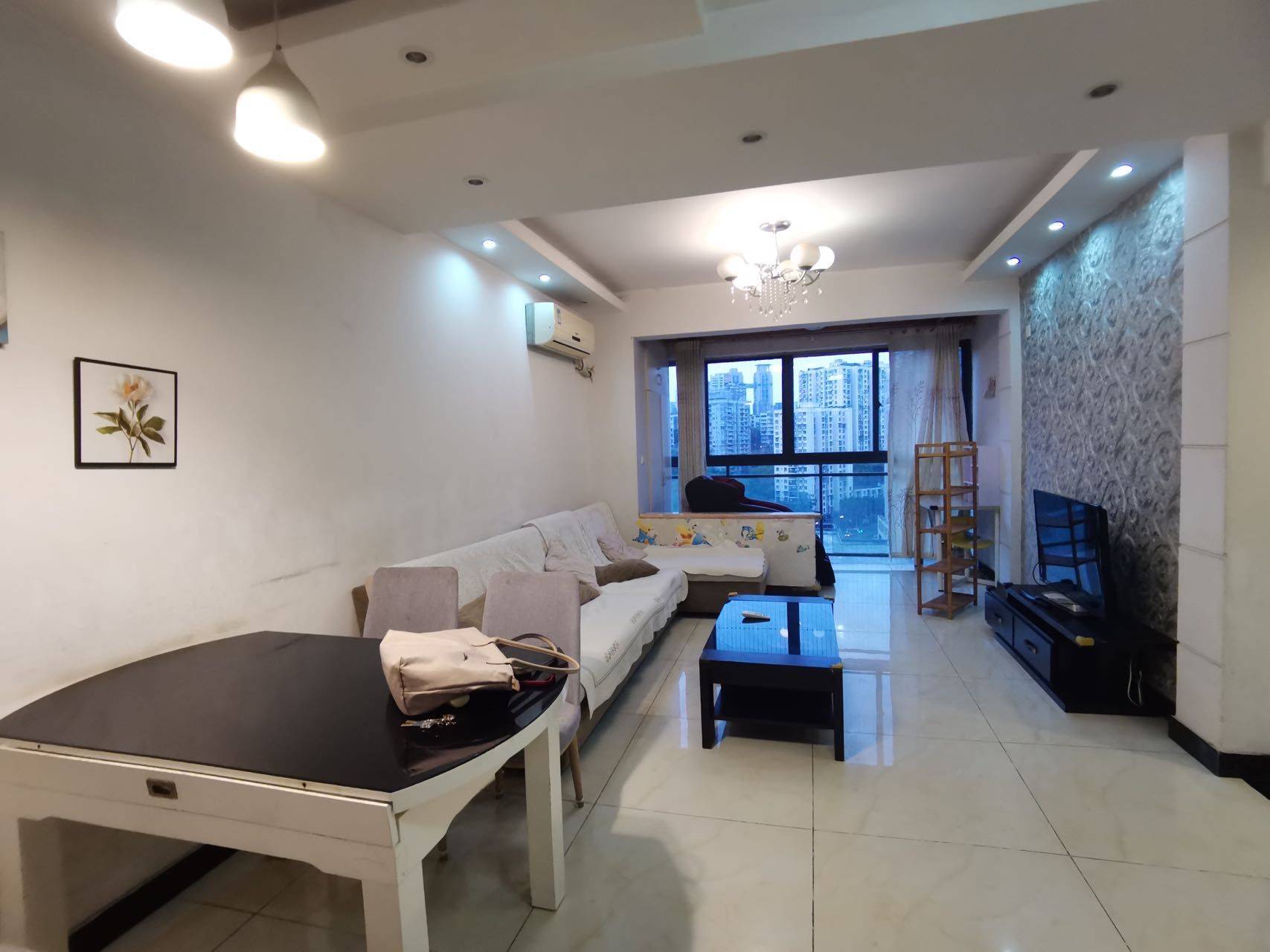 Chongqing-Nan'An-Cozy Home,Clean&Comfy,No Gender Limit,Hustle & Bustle,“Friends”,Chilled,LGBTQ Friendly,Pet Friendly