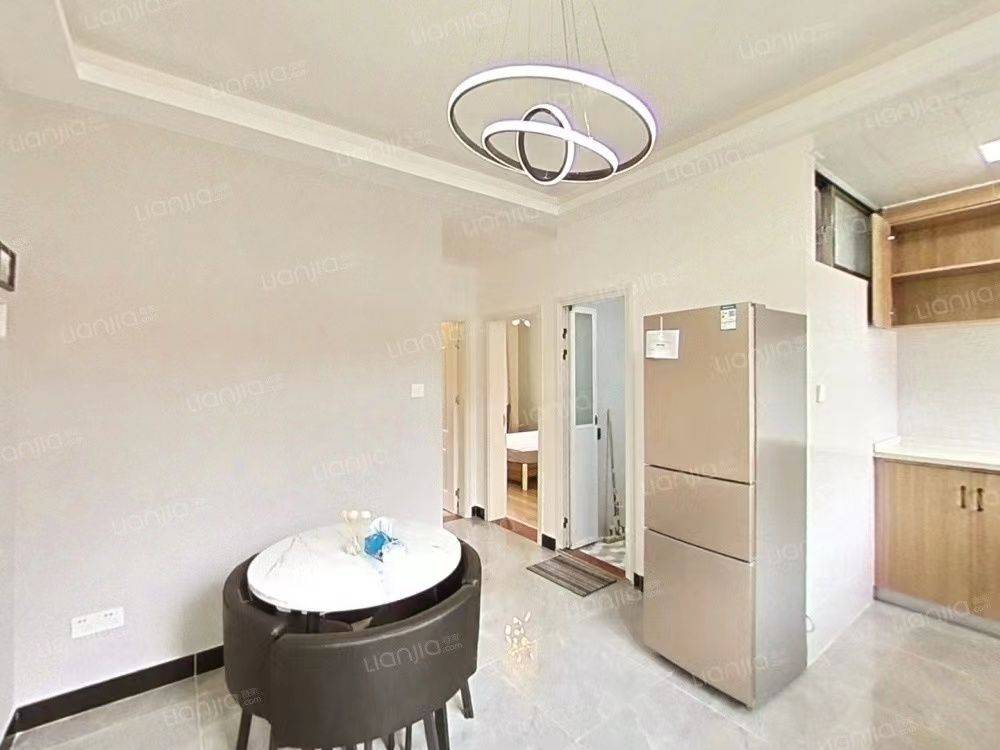 Guangzhou-Haizhu-家电齐全,拎包入住,交通便利,Cozy Home,Clean&Comfy,No Gender Limit