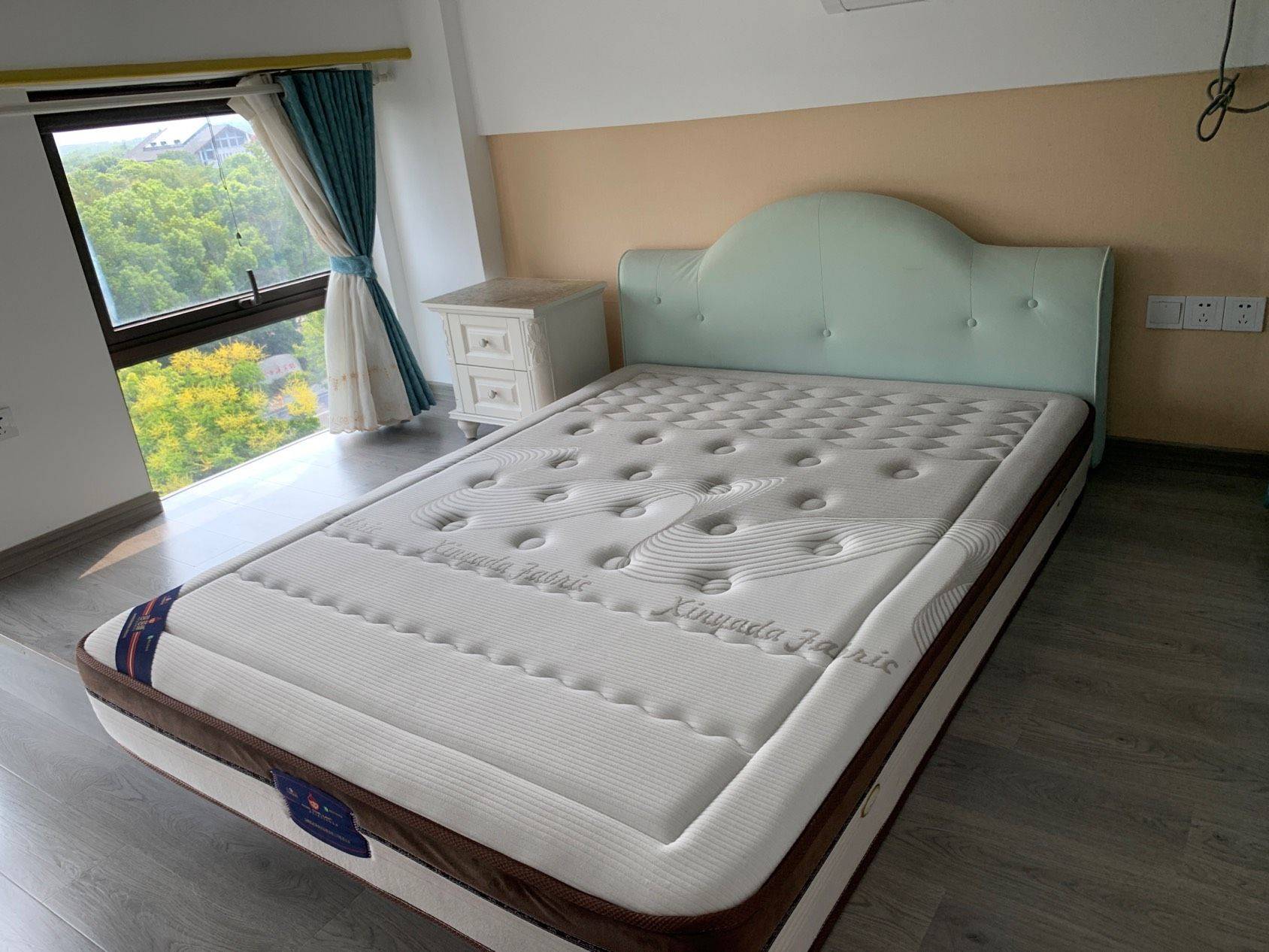 Hangzhou-Xihu-Chilled,Pet Friendly