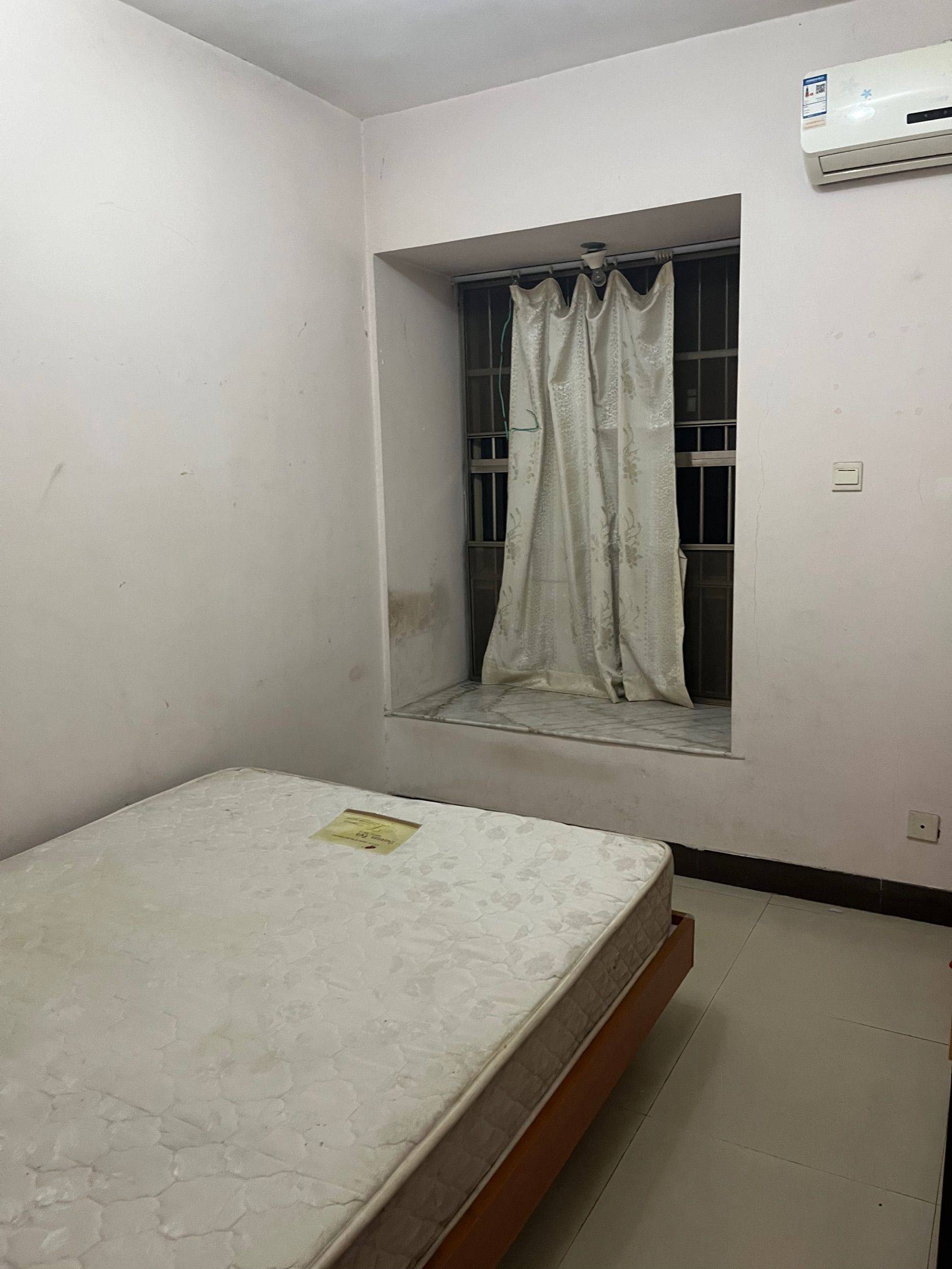 Dongguan-Shatian-Cozy Home,Clean&Comfy,No Gender Limit,Hustle & Bustle,“Friends”,Chilled
