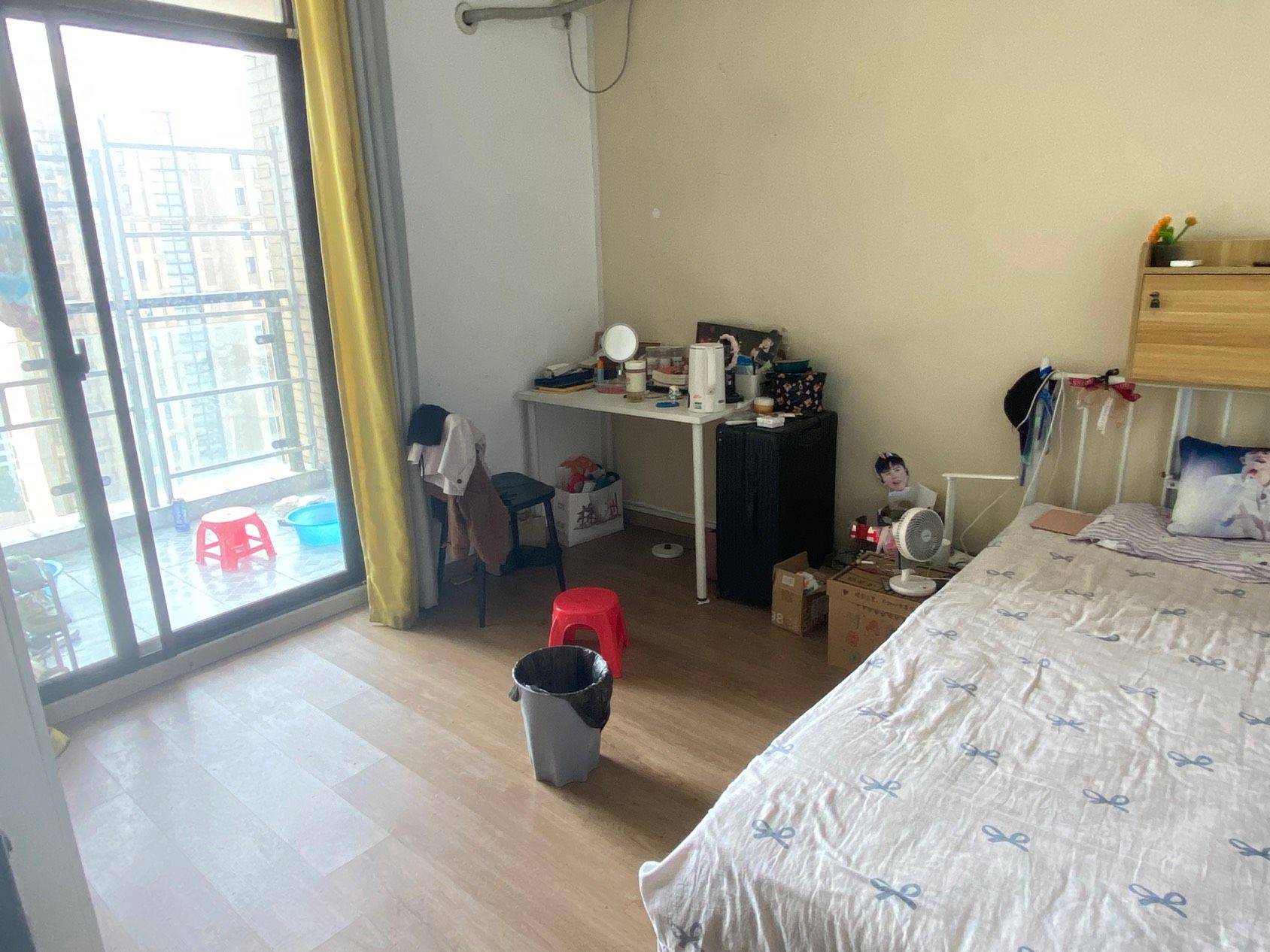 Wuhan-Hongshan-Cozy Home,Clean&Comfy,No Gender Limit,Hustle & Bustle,“Friends”,Chilled,LGBTQ Friendly,Pet Friendly