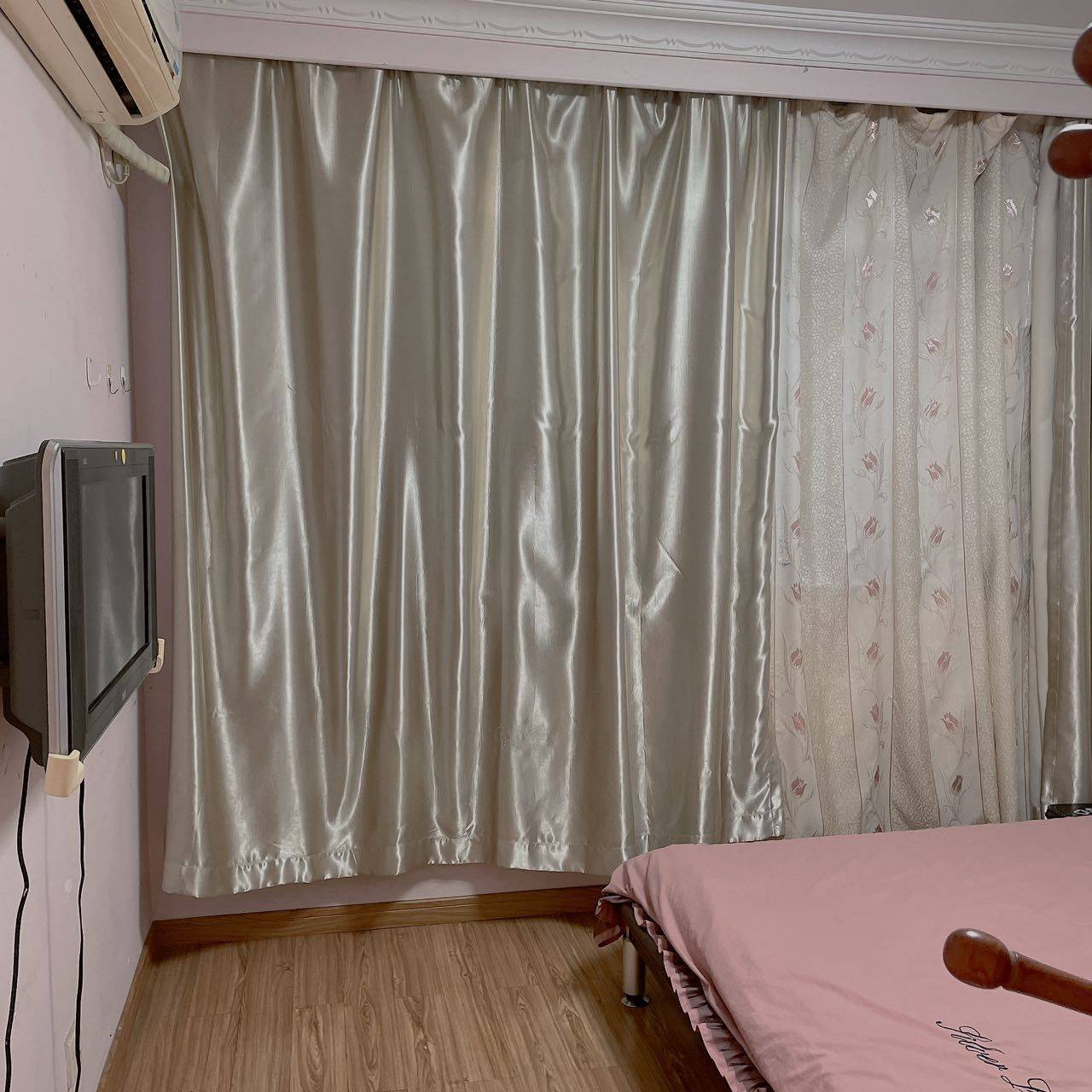 Shanghai-Yangpu-Cozy Home,Clean&Comfy,No Gender Limit,Hustle & Bustle,“Friends”,Chilled