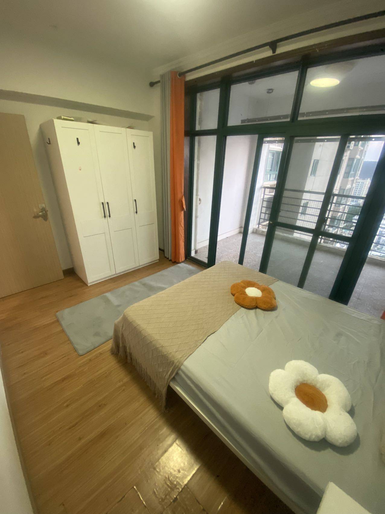 Wuhan-Wuchang-Cozy Home,Clean&Comfy,No Gender Limit,Hustle & Bustle,“Friends”,Chilled,LGBTQ Friendly,Pet Friendly