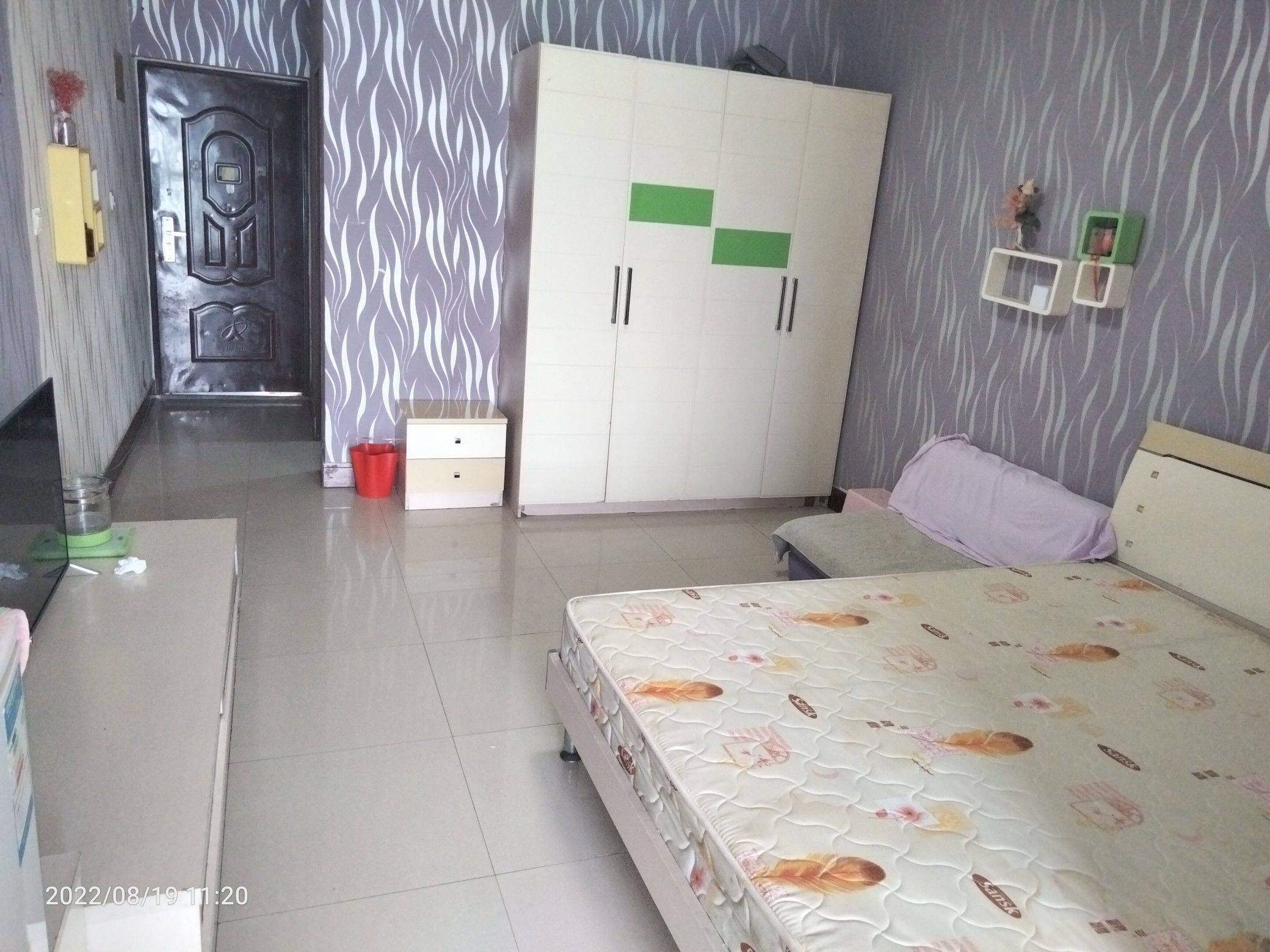 Zhengzhou-Erqi-Cozy Home,Clean&Comfy,No Gender Limit,Hustle & Bustle,“Friends”,Chilled,LGBTQ Friendly,Pet Friendly