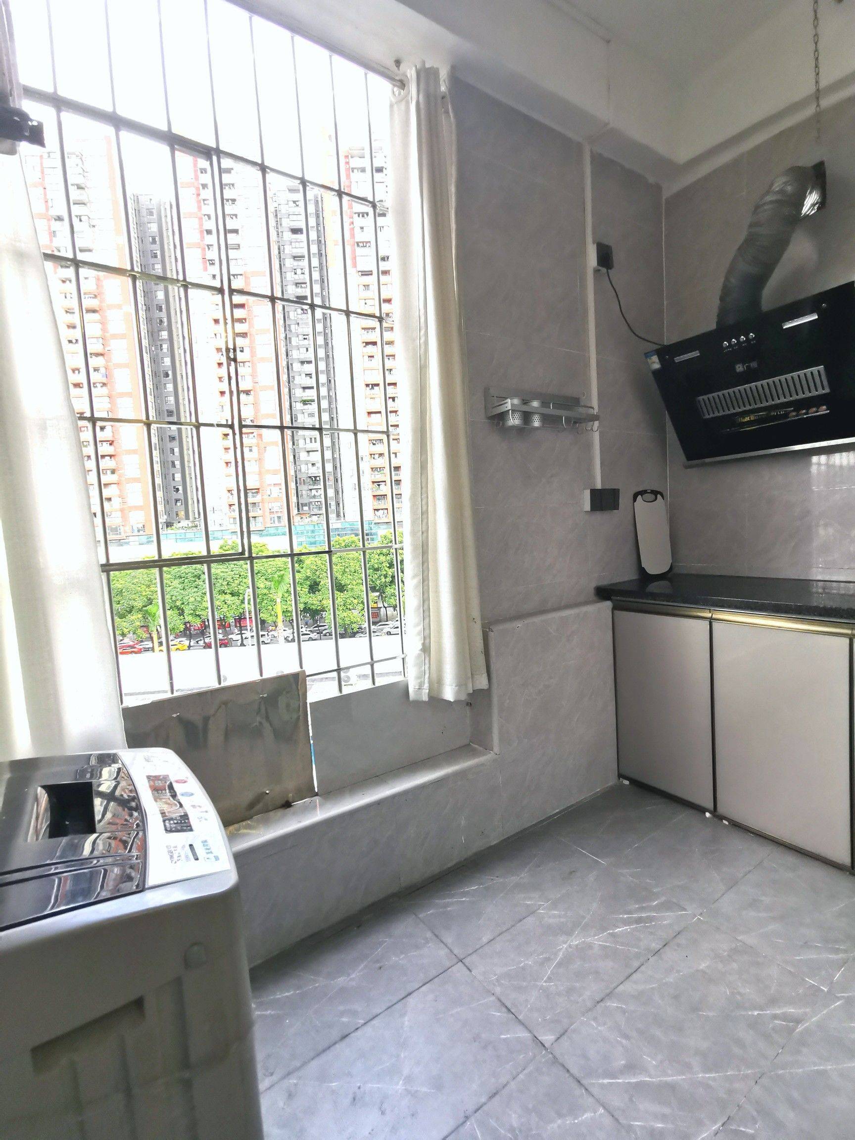 Guangzhou-Baiyun-Clean&Comfy,No Gender Limit,Pet Friendly