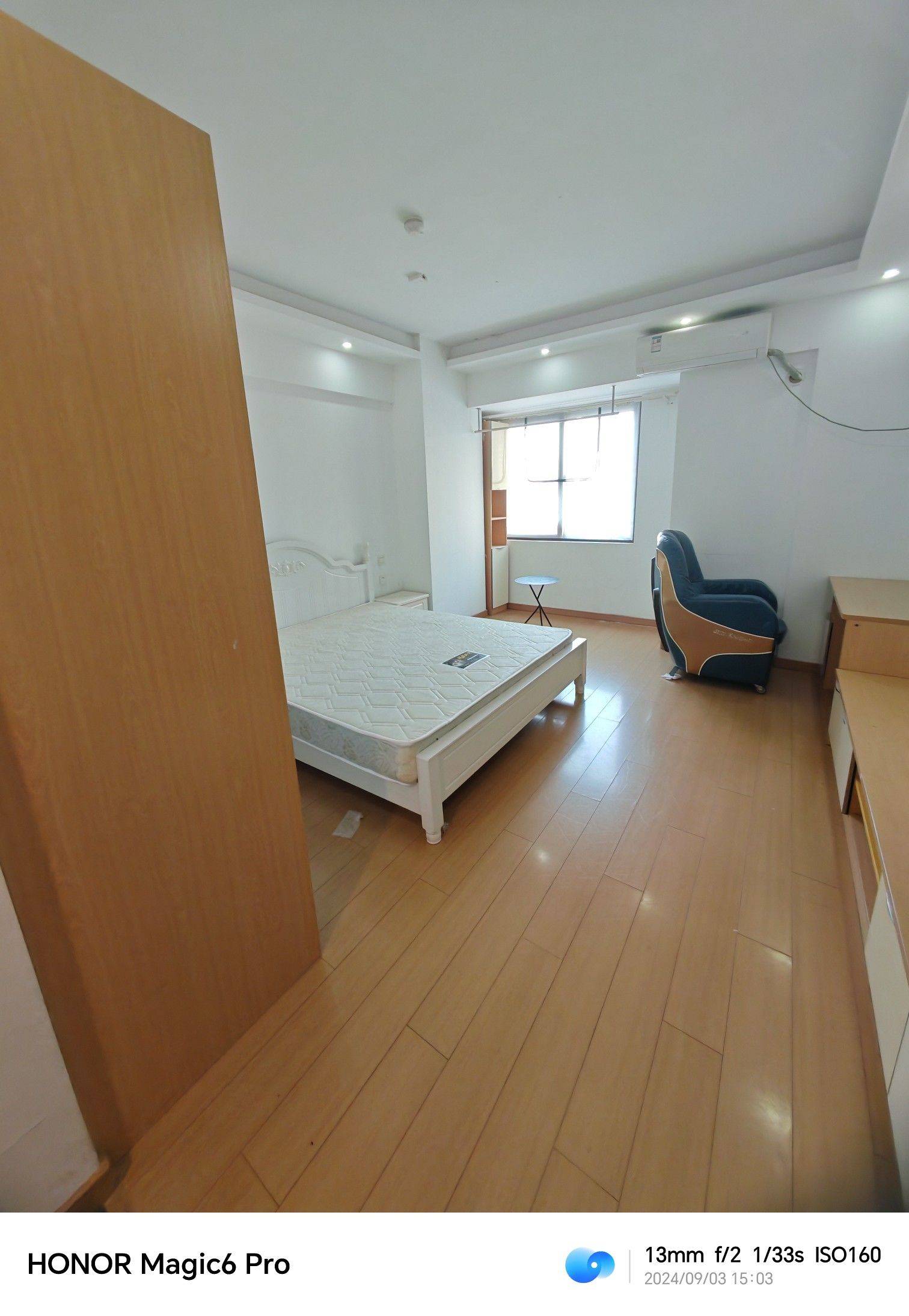 Wuhan-Hongshan-Cozy Home,Clean&Comfy,No Gender Limit,Hustle & Bustle,“Friends”,Chilled,LGBTQ Friendly