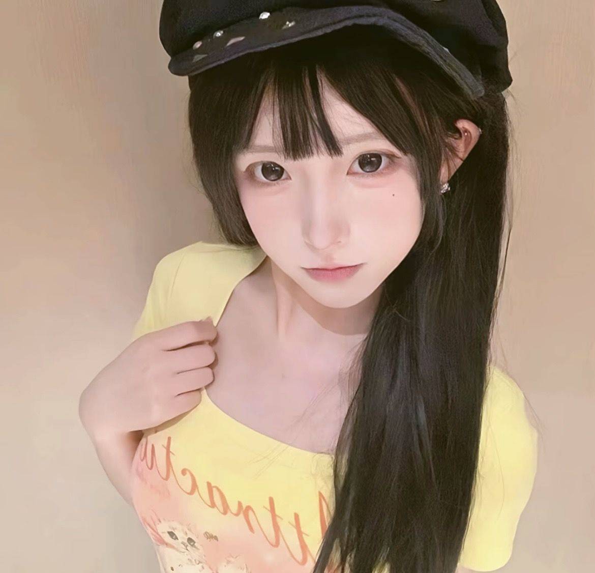 肉肉.