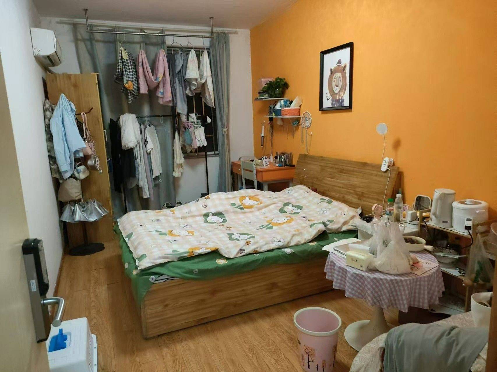 Zhengzhou-Jinshui-Cozy Home,Clean&Comfy,No Gender Limit,Hustle & Bustle,Chilled