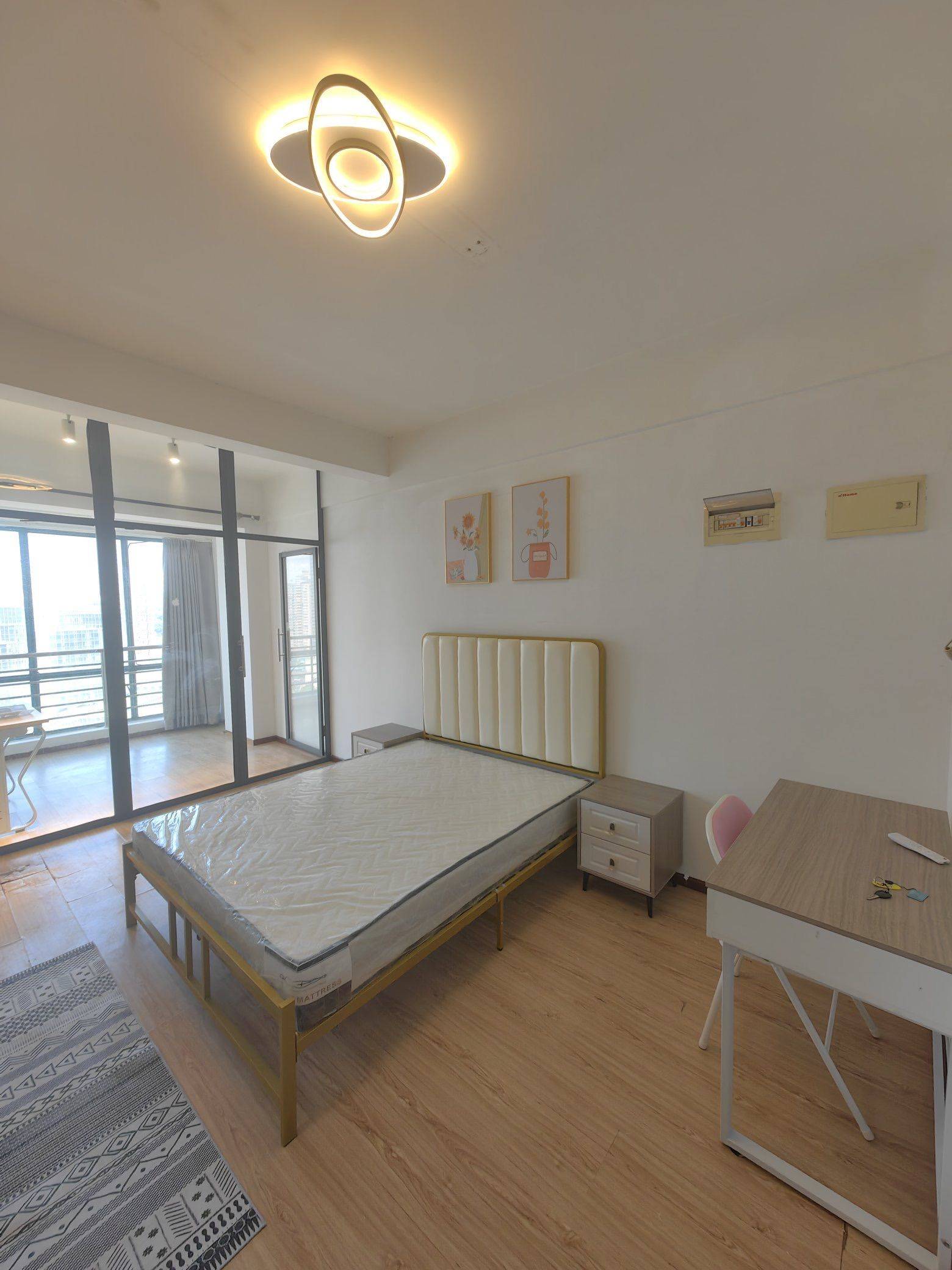 Wuhan-Wuchang-Long & Short Term,Shared Apartment