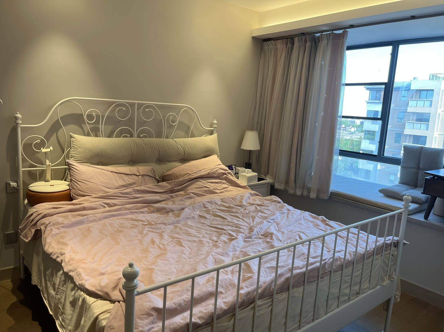 Shanghai-Pudong-Cozy Home,Clean&Comfy,No Gender Limit,Hustle & Bustle,“Friends”,Chilled