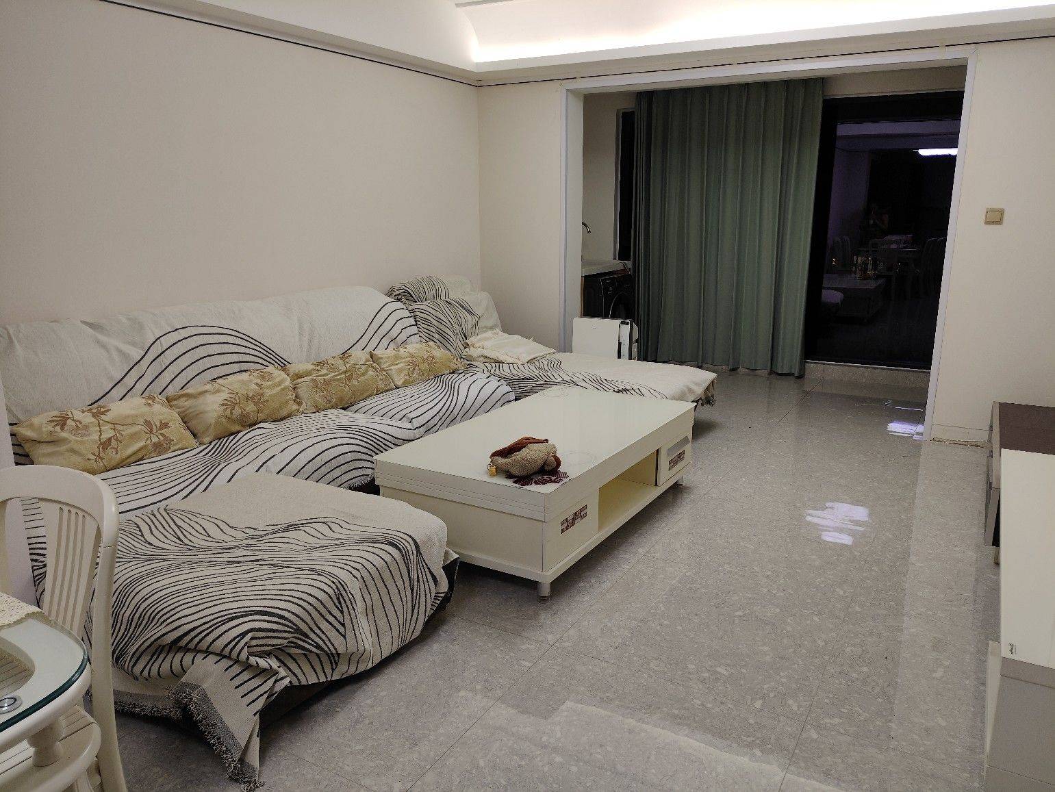 Chengdu-Shuangliu-Cozy Home,Clean&Comfy,No Gender Limit,Hustle & Bustle