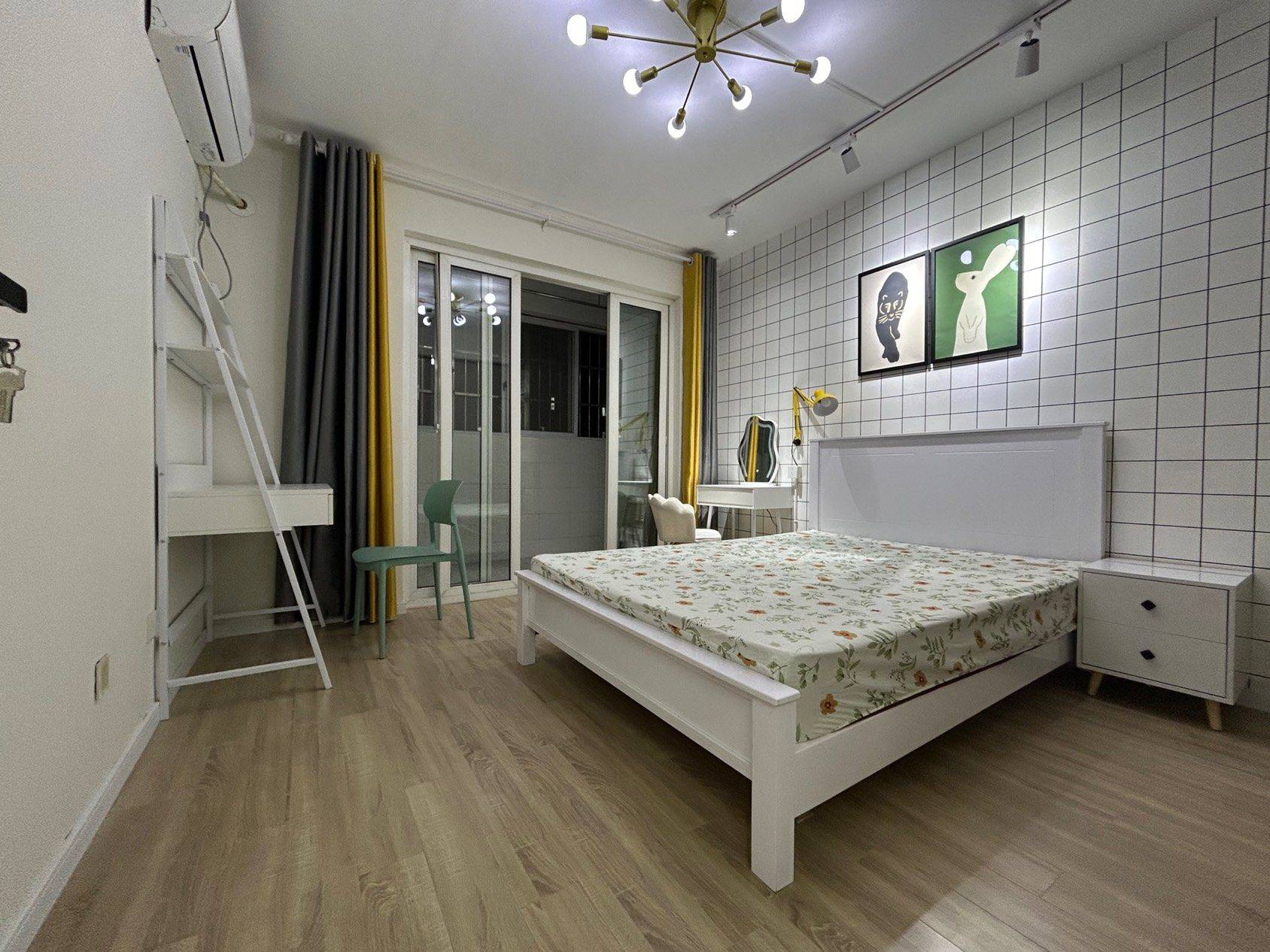 Nanjing-Jianye-Cozy Home,Clean&Comfy,No Gender Limit,Hustle & Bustle,“Friends”,Chilled