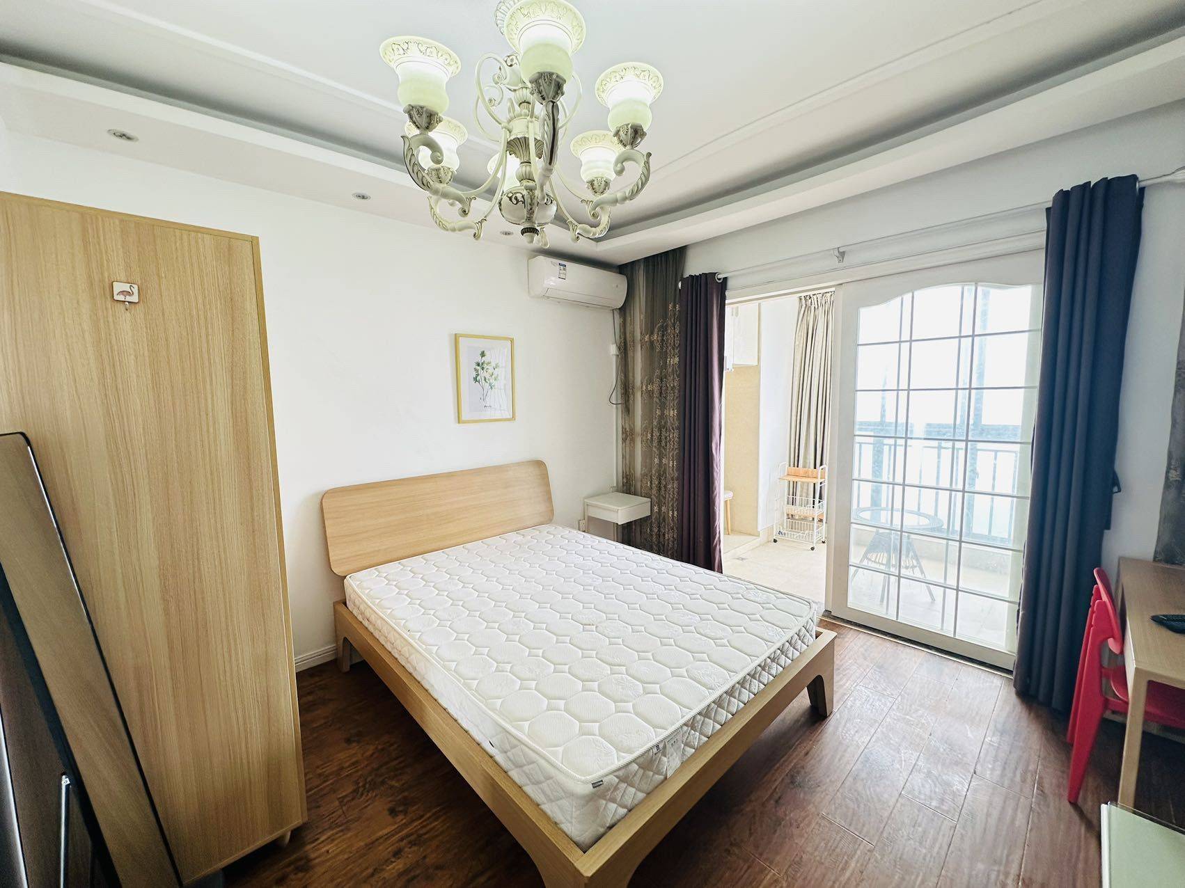 Wuhan-Wuchang-Long & Short Term,Seeking Flatmate,Shared Apartment