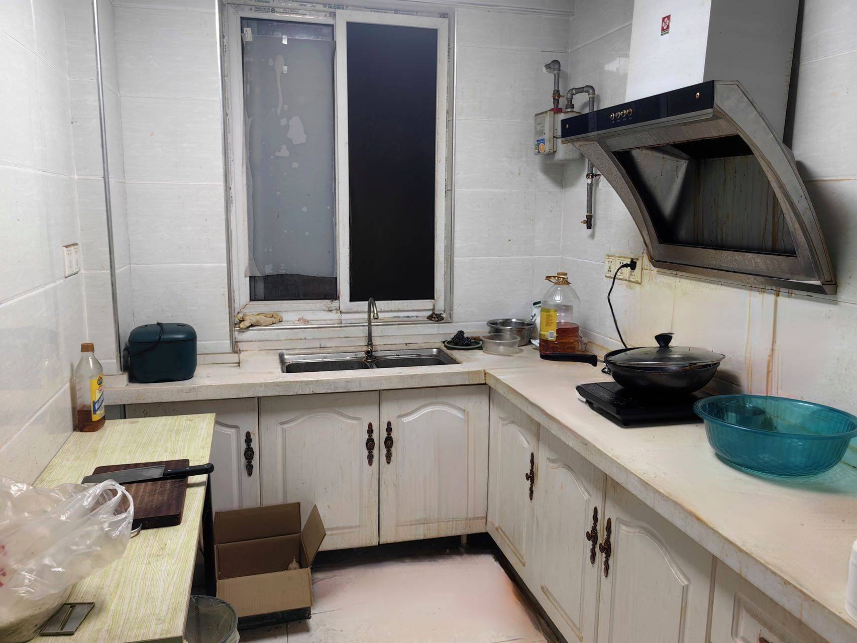 Wuhan-Qingshan-Cozy Home,Clean&Comfy,No Gender Limit,Hustle & Bustle,“Friends”,Chilled