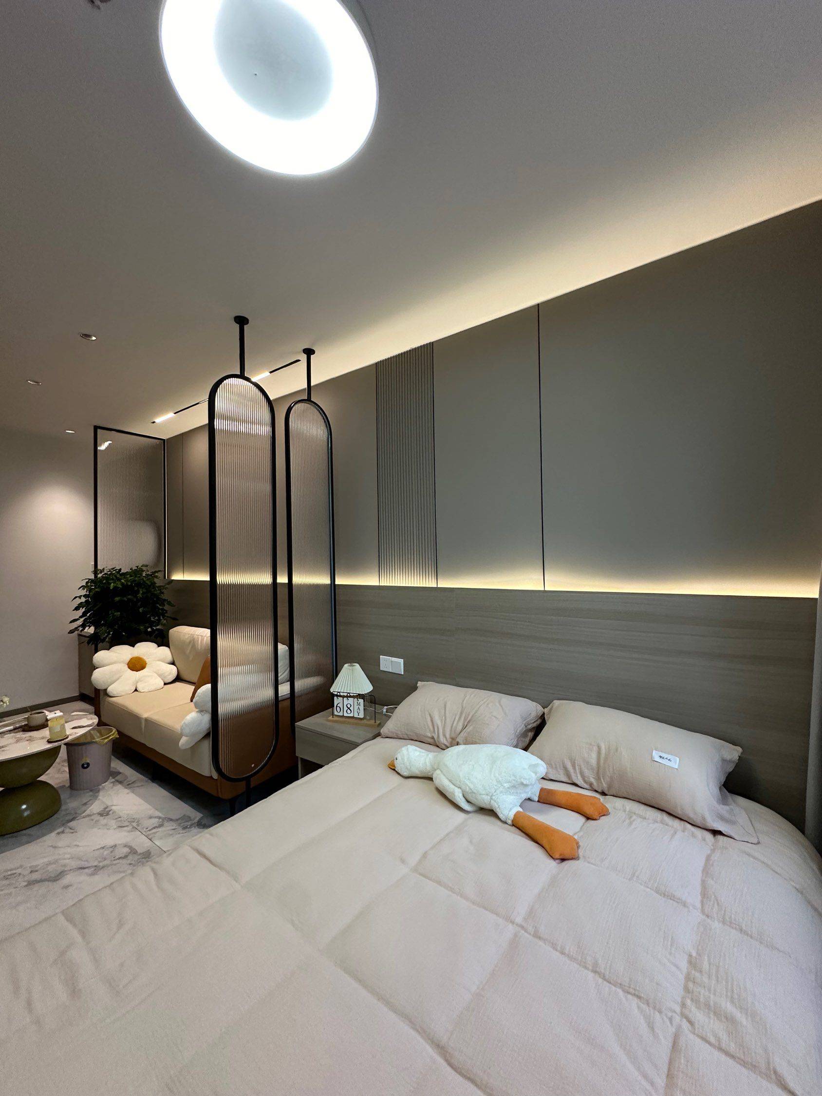 Shanghai-Jing‘An-可办居住证,🉑养宠物,24小时安保,一年起租,Pet Friendly,LGBTQ Friendly