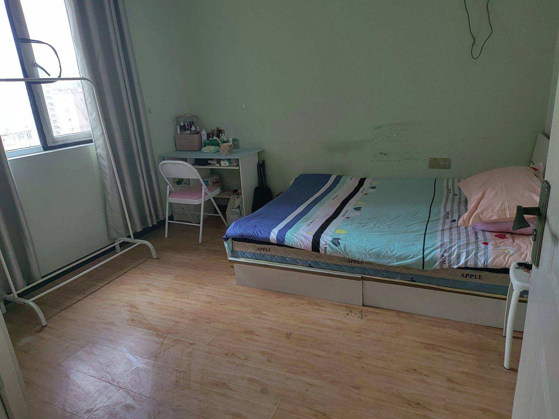 Wuhan-Hongshan-Cozy Home,No Gender Limit