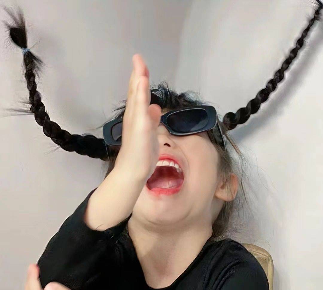 凌MM
