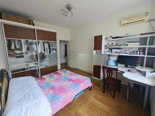 Wuhan-Hongshan-Cozy Home,Clean&Comfy,“Friends”,Chilled