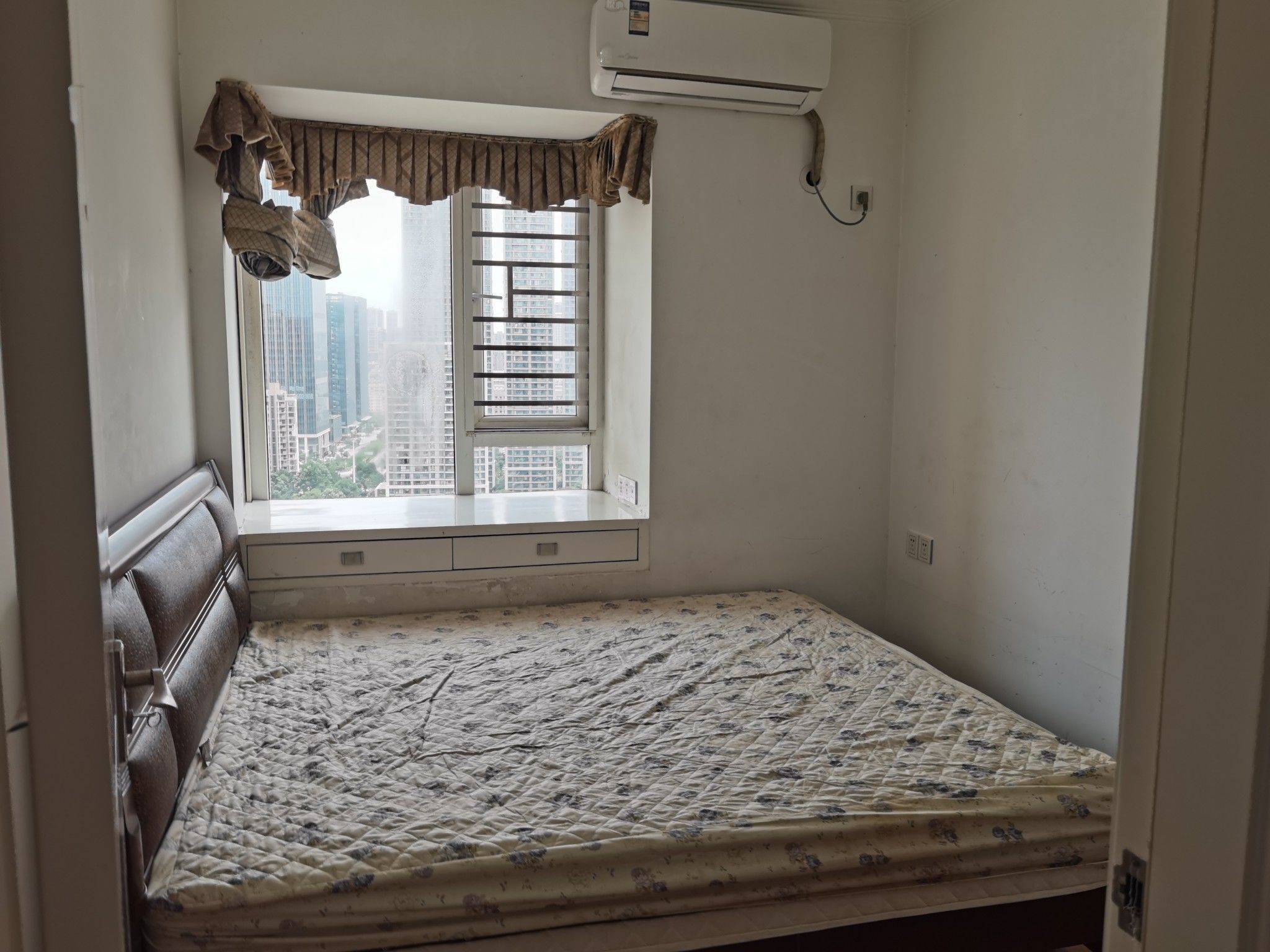 Wuhan-Jiangxia-Cozy Home,Clean&Comfy,No Gender Limit,Hustle & Bustle,Pet Friendly