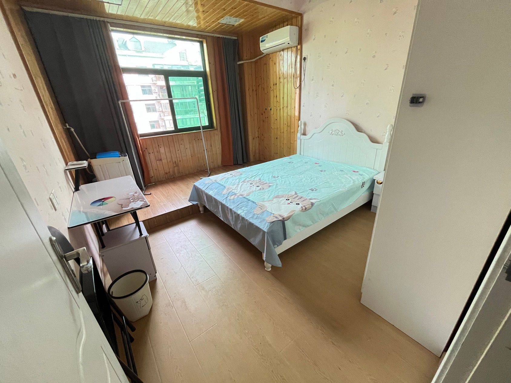 Wuhan-Hongshan-可押一付一,看房提前约,有免租,Pet Friendly,Cozy Home