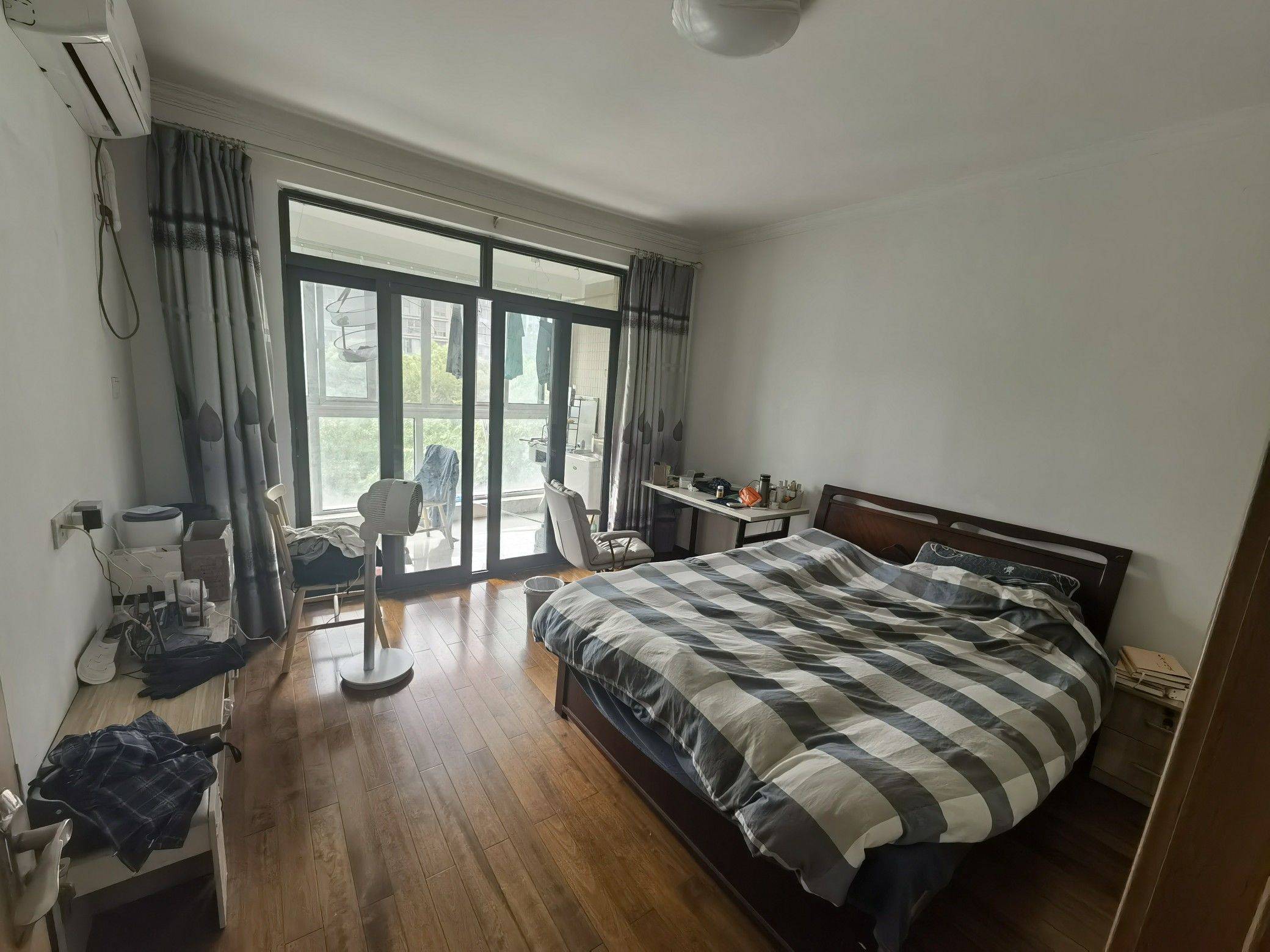 Hangzhou-Shangcheng-Cozy Home,Clean&Comfy,No Gender Limit,Hustle & Bustle