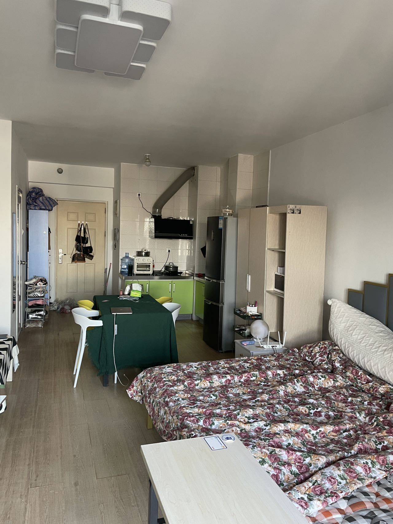 Beijing-Chaoyang-Shared Apartment,Seeking Flatmate,Long Term,Long & Short Term,Replacement,LGBTQ Friendly