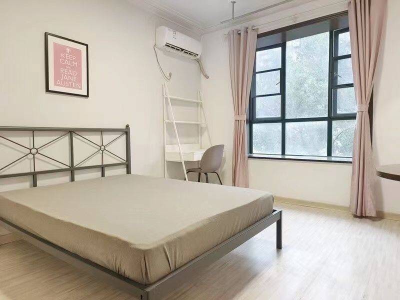 Wuhan-Hongshan-Cozy Home,Clean&Comfy,No Gender Limit,Hustle & Bustle,“Friends”,Chilled,LGBTQ Friendly,Pet Friendly