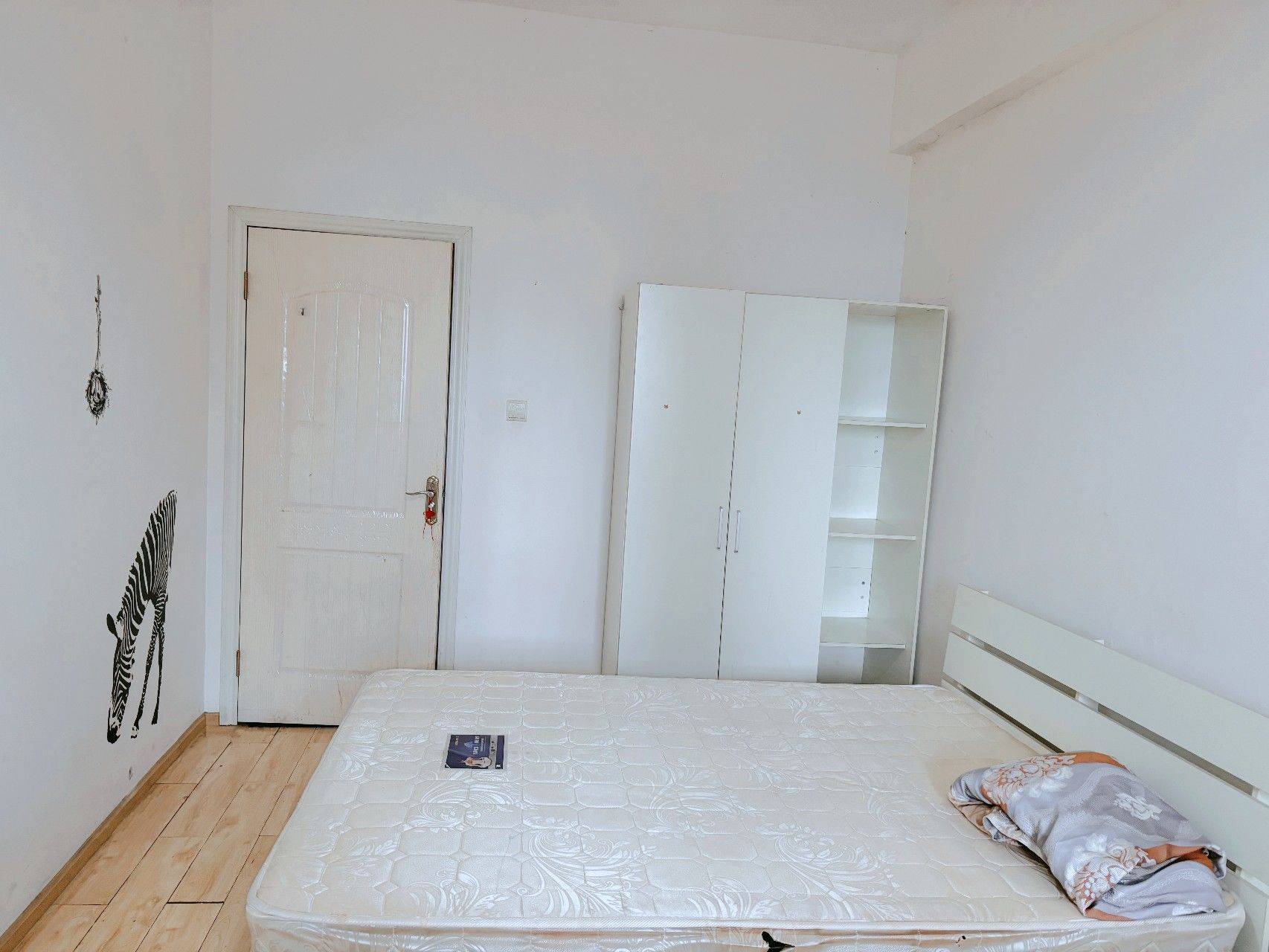 Chengdu-Shuangliu-Cozy Home,Clean&Comfy,No Gender Limit,Hustle & Bustle,“Friends”,Chilled,LGBTQ Friendly,Pet Friendly