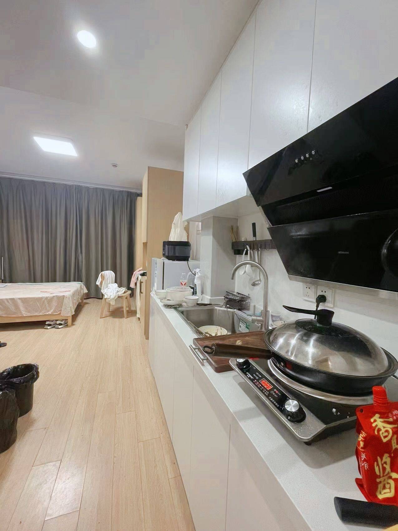 Shanghai-Pudong-Cozy Home,Clean&Comfy,No Gender Limit,Hustle & Bustle