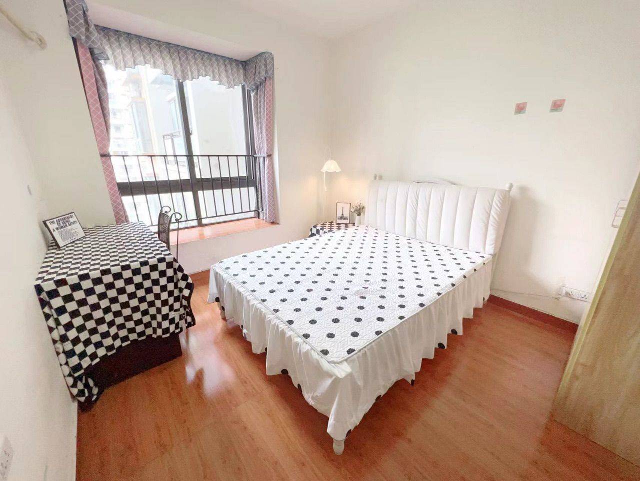 Chongqing-Yubei-Cozy Home,Clean&Comfy,No Gender Limit,Hustle & Bustle,“Friends”,Chilled,LGBTQ Friendly,Pet Friendly