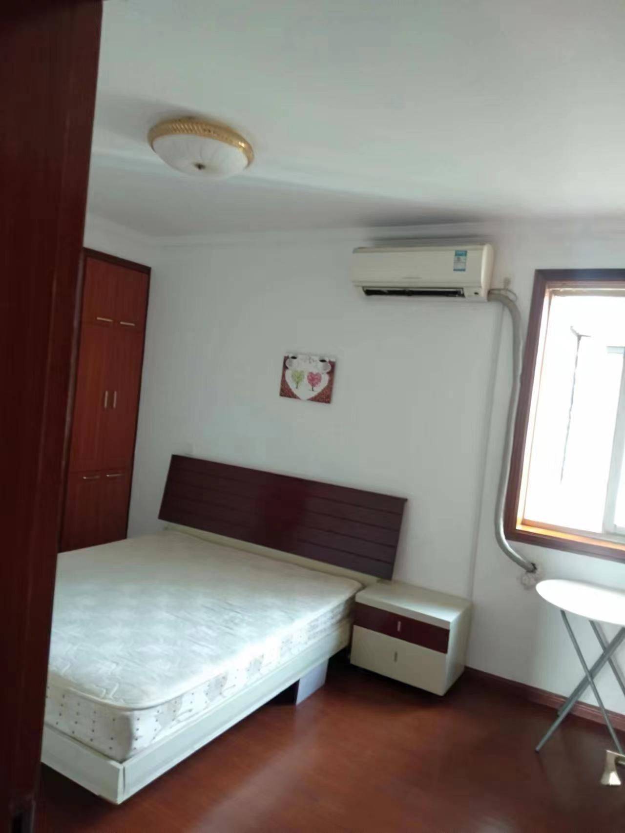 Shanghai-Changning-LGBTQ Friendly,Pet Friendly