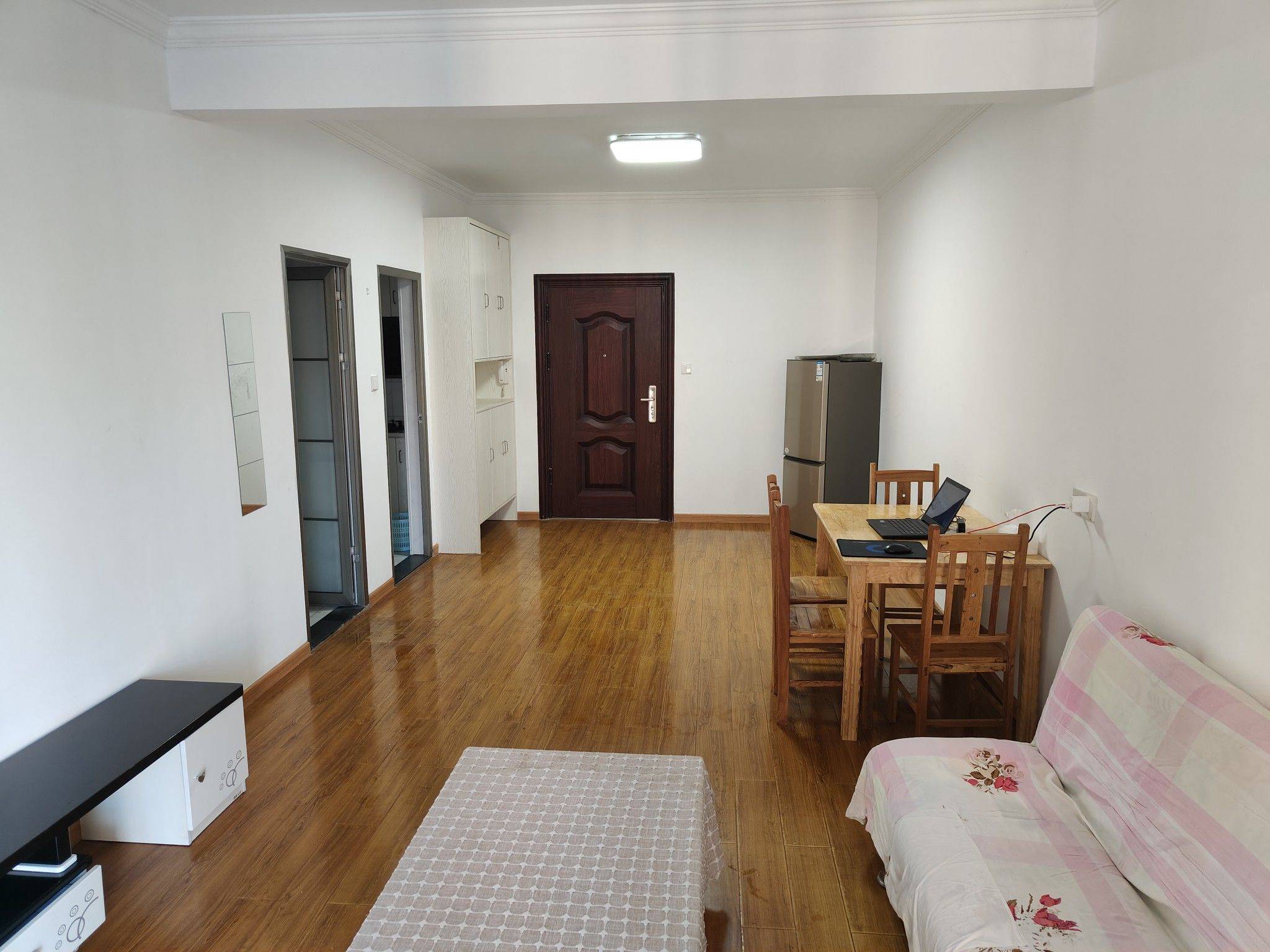 Wuhan-Hongshan-Cozy Home,Clean&Comfy,No Gender Limit,Chilled