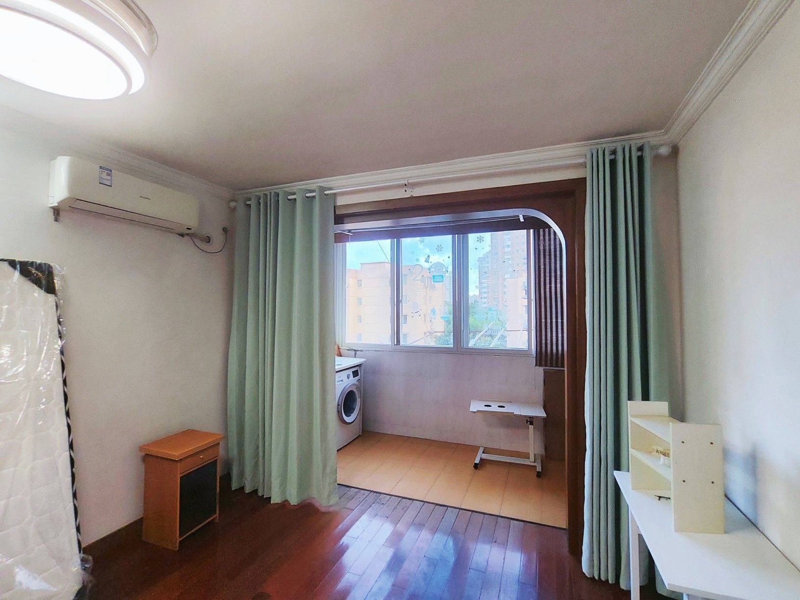 Shanghai-Pudong-Cozy Home,Clean&Comfy,No Gender Limit