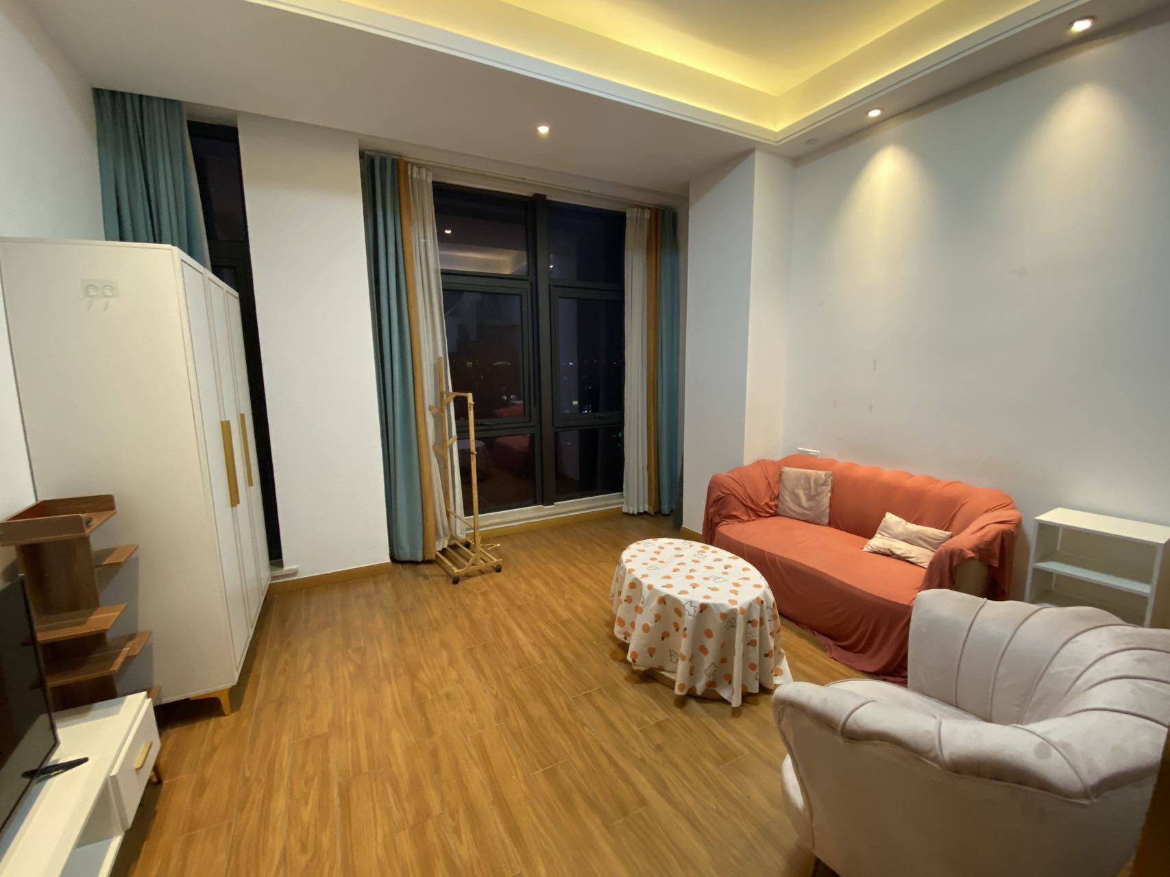 Hangzhou-Yuhang-Cozy Home,Clean&Comfy,No Gender Limit,Hustle & Bustle,“Friends”,Chilled,LGBTQ Friendly,Pet Friendly