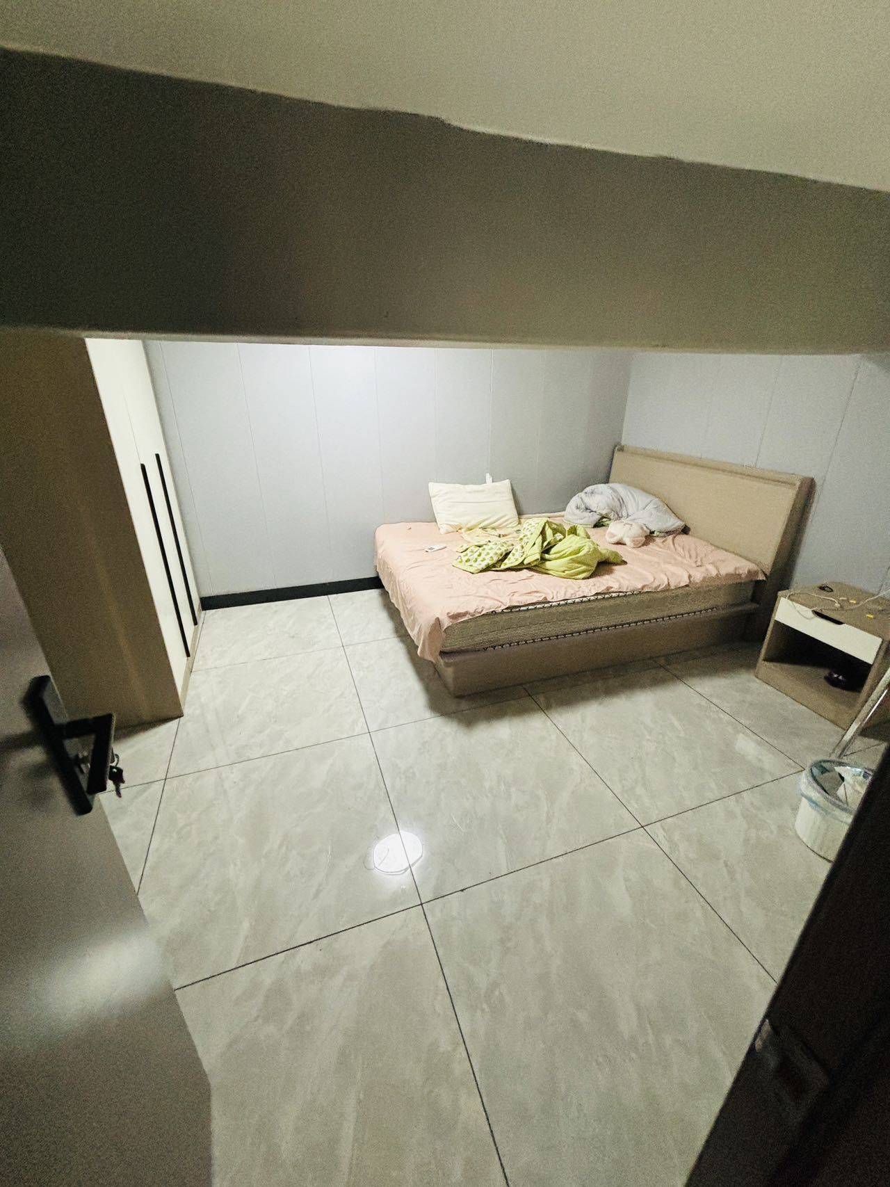 Dongguan-Liaobu-Cozy Home,No Gender Limit