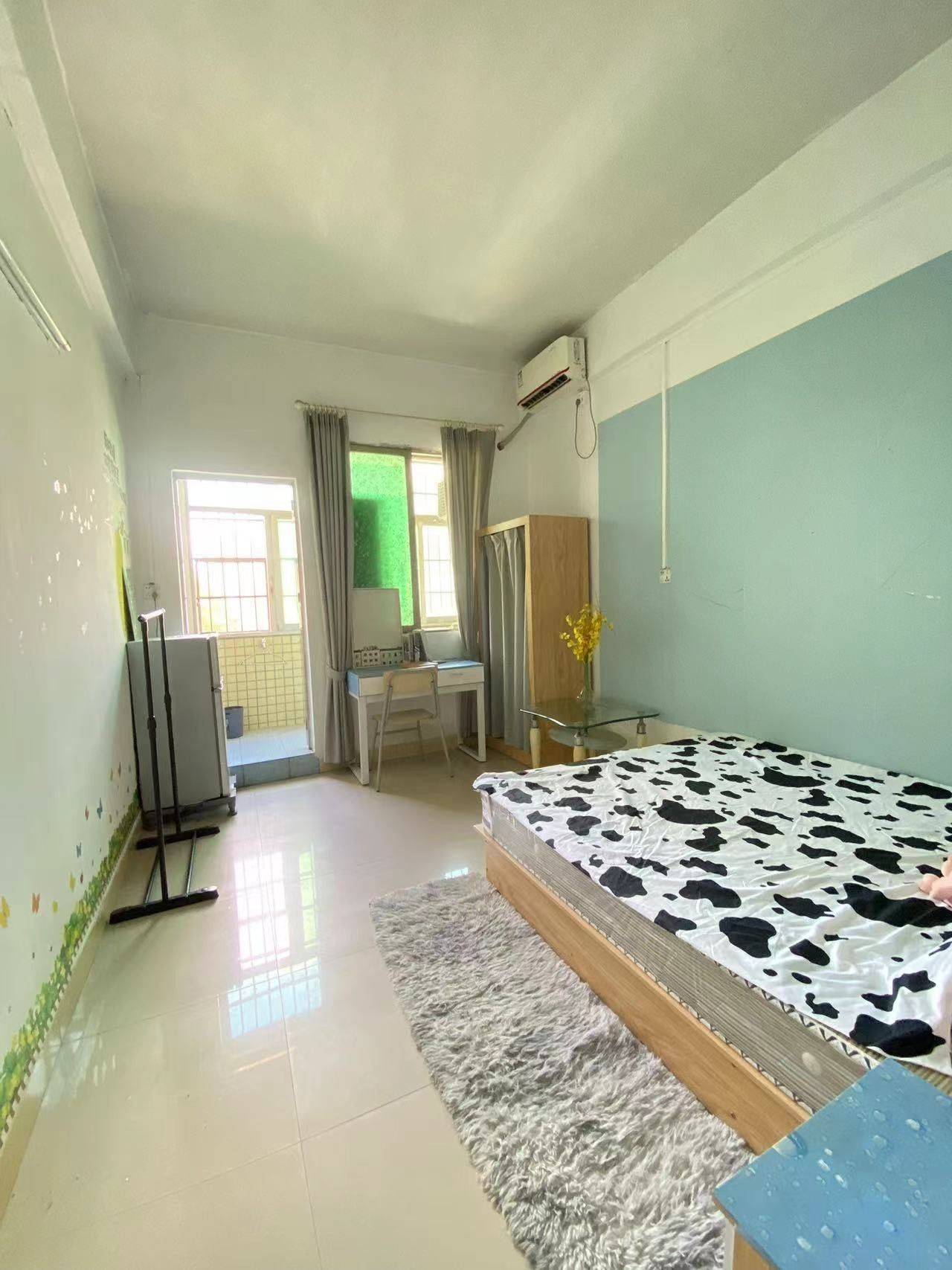 Guangzhou-Liwan-Cozy Home,Clean&Comfy,No Gender Limit,Hustle & Bustle