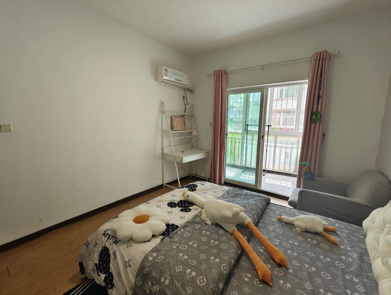 Wuhan-Hongshan-Cozy Home,Clean&Comfy,No Gender Limit,Pet Friendly