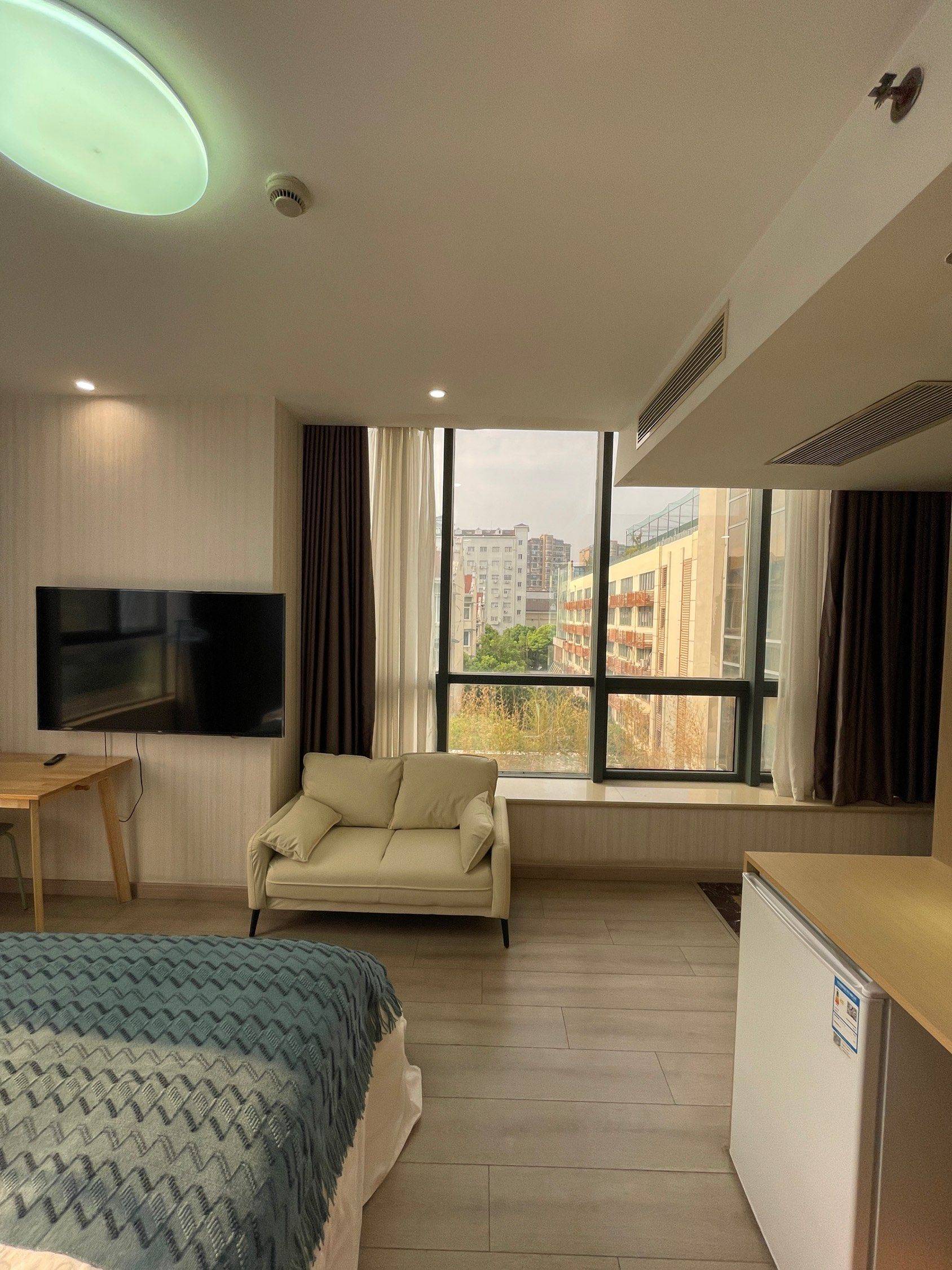 Shanghai-Jing‘An-Cozy Home,Clean&Comfy,Hustle & Bustle,Pet Friendly