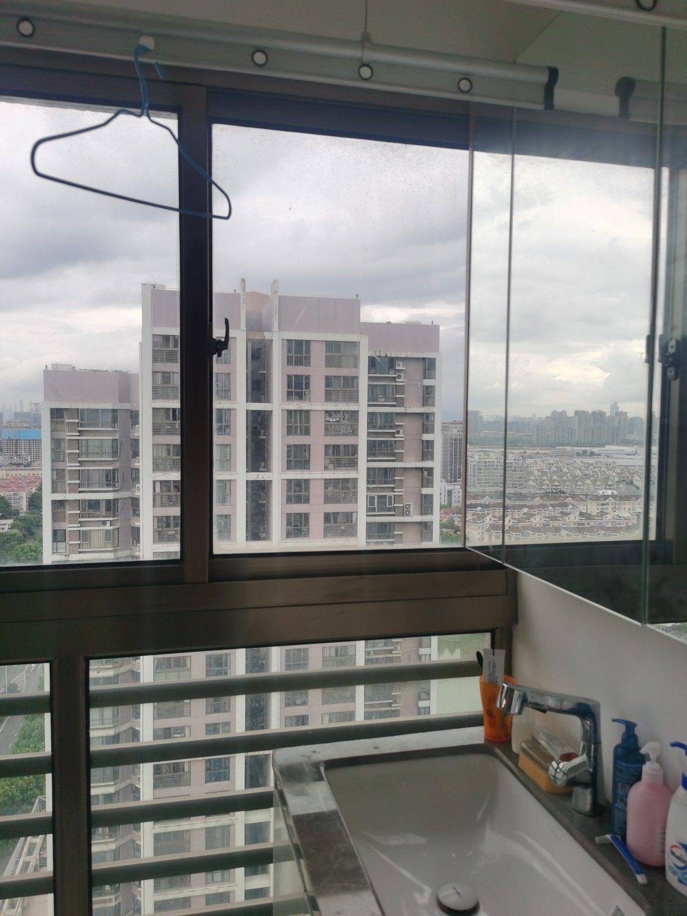 Nanjing-Jiangning-Cozy Home,Clean&Comfy,No Gender Limit,Hustle & Bustle,“Friends”,Chilled,LGBTQ Friendly