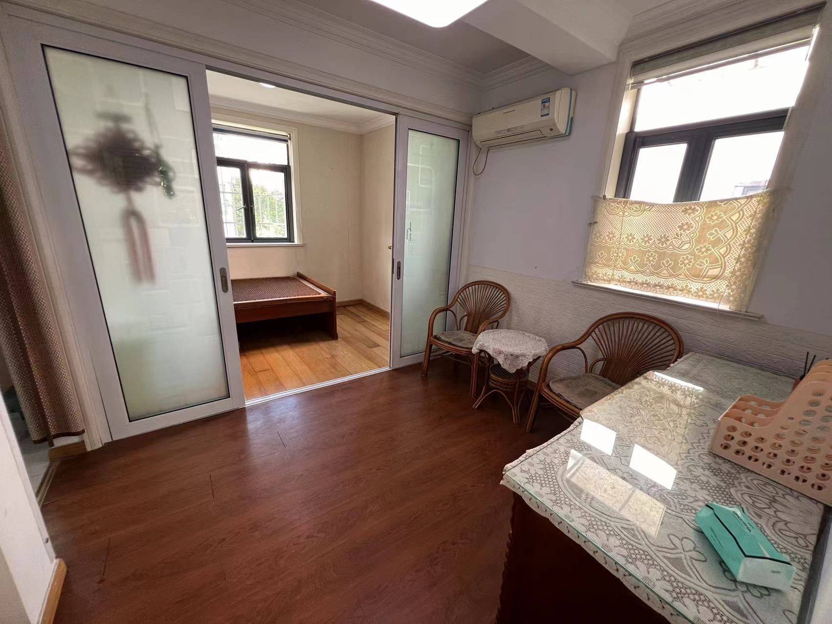 Shanghai-Pudong-Cozy Home,Clean&Comfy,No Gender Limit